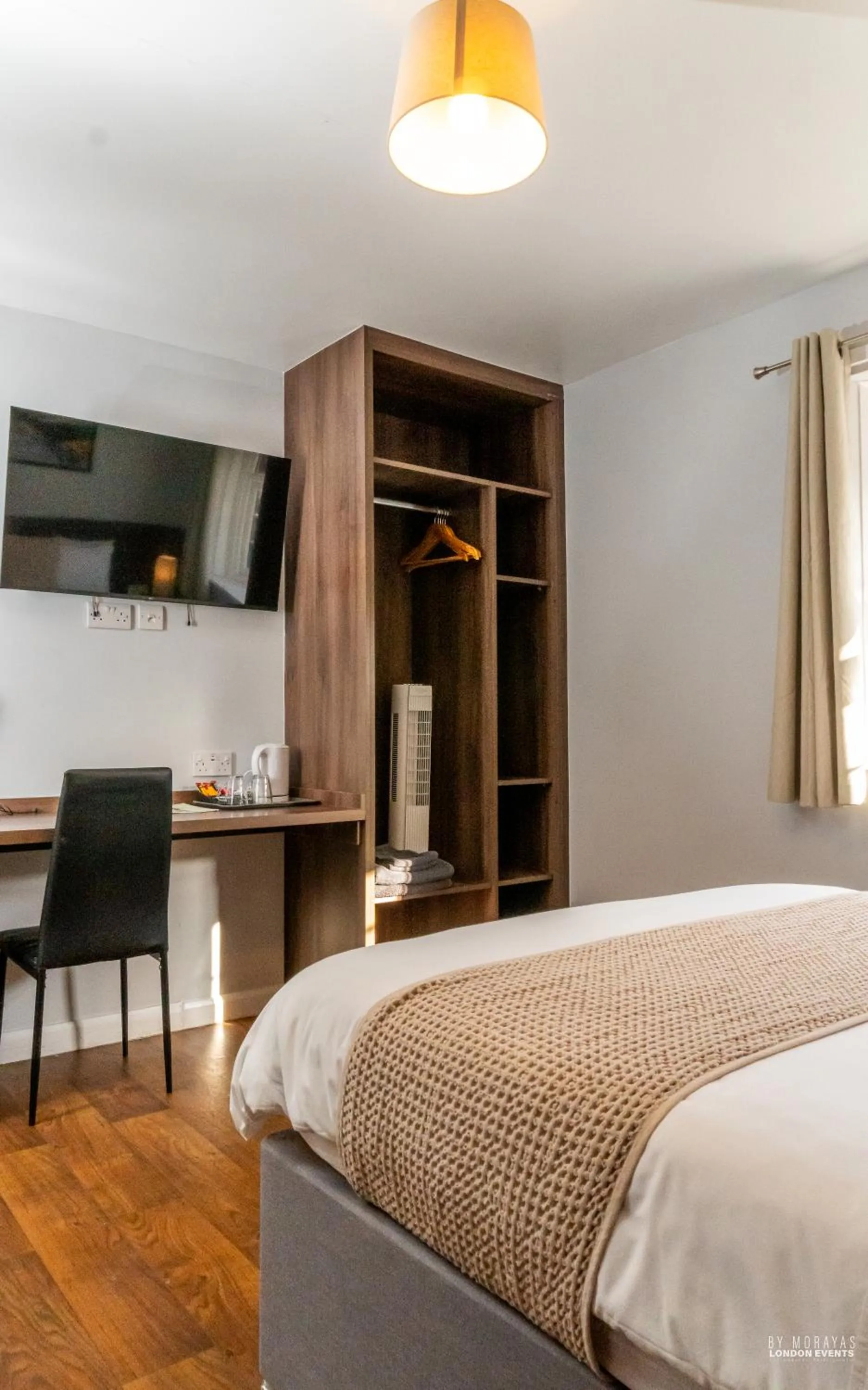 Bed in The Watling Inn