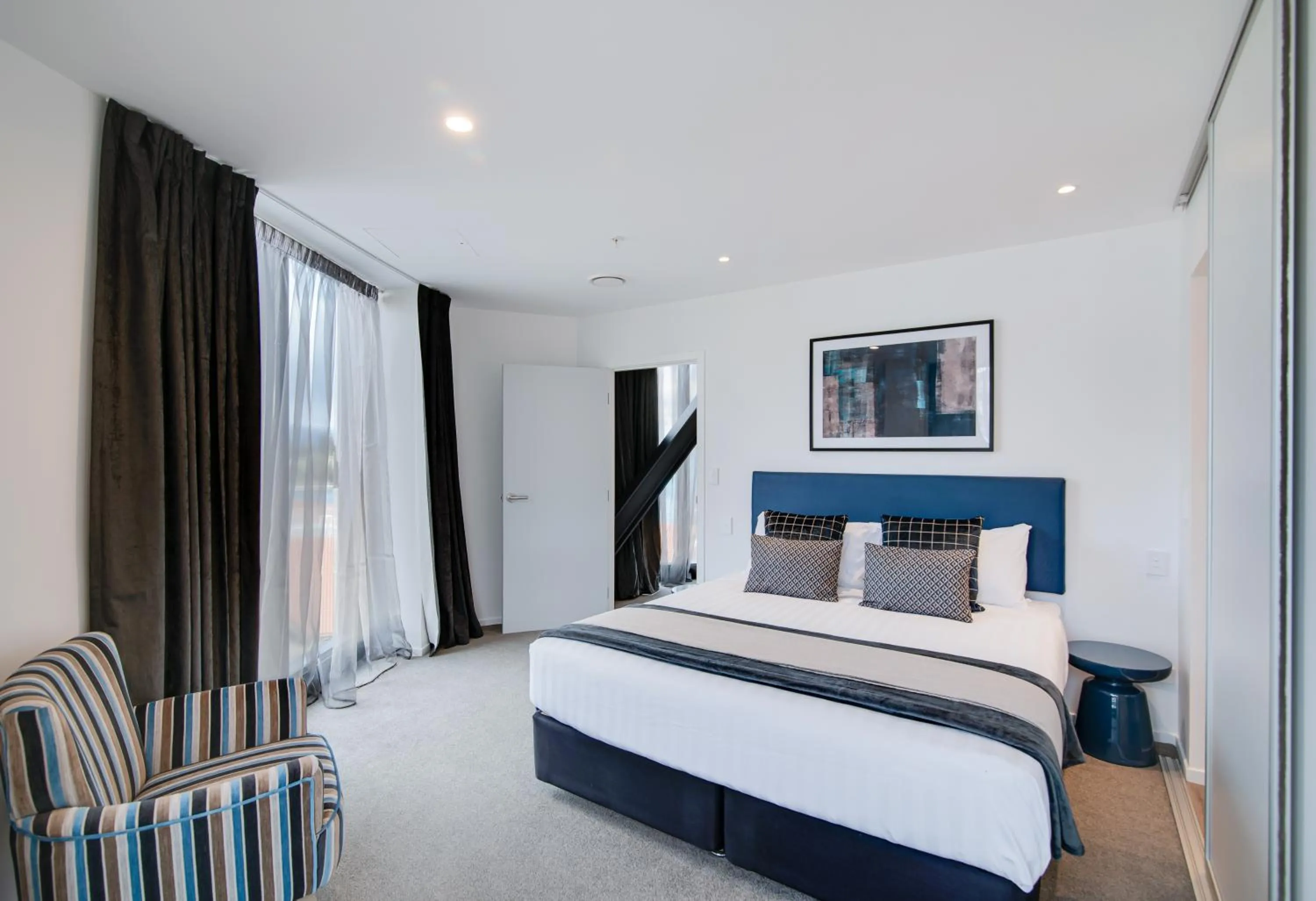 Bedroom, Bed in Ramada by Wyndham Queenstown Central