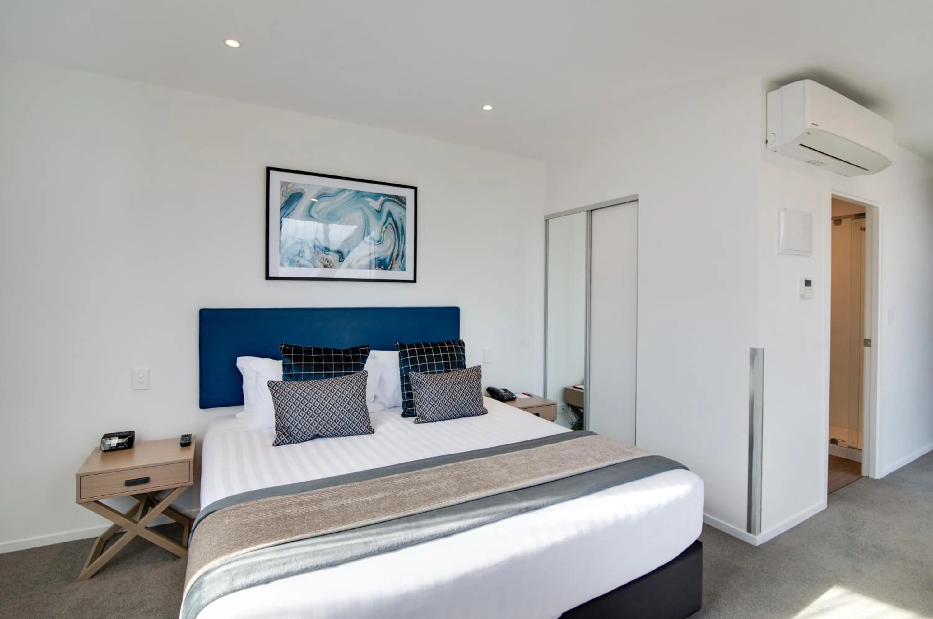 Bed in Ramada by Wyndham Queenstown Central