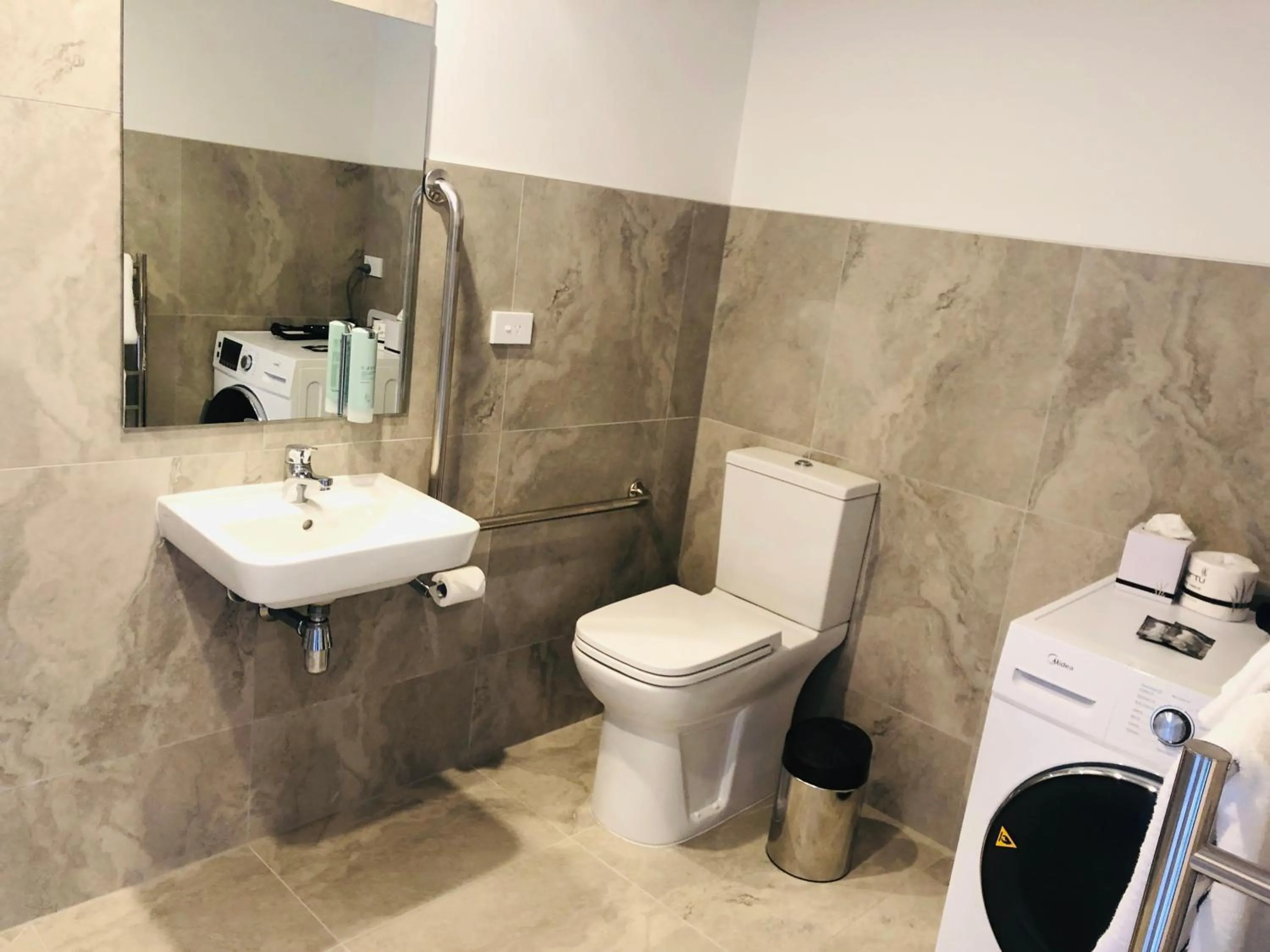 Bathroom in Ramada by Wyndham Queenstown Central