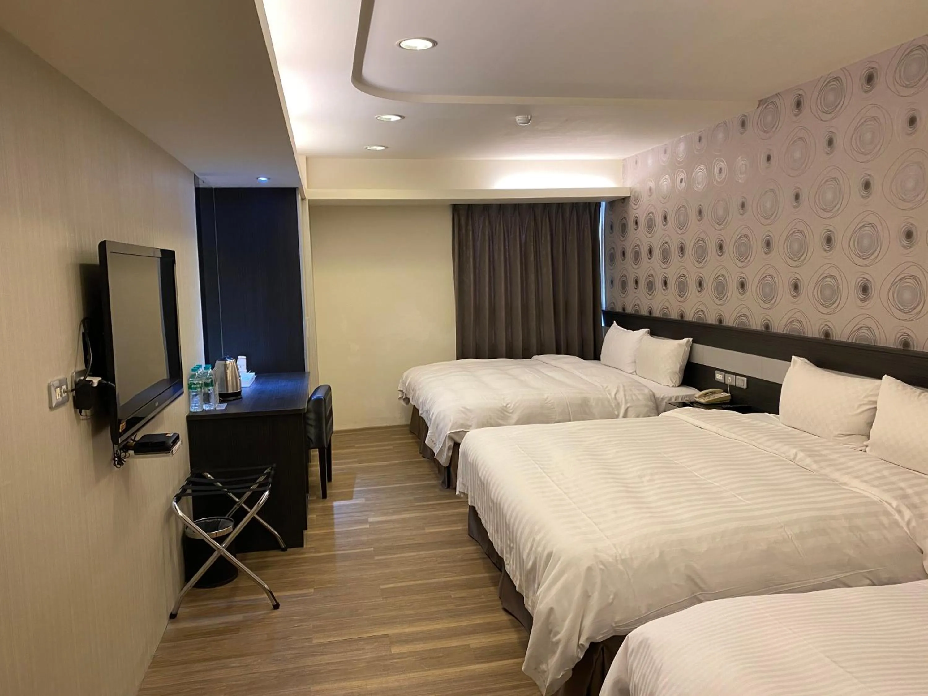 Bed in Taichung One Chung Hotel