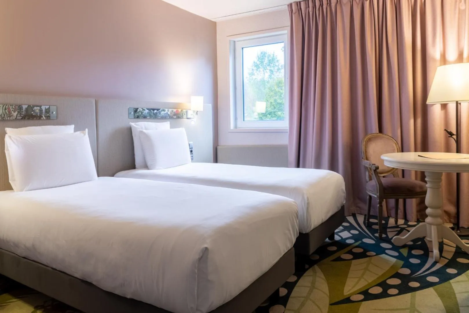 Other, Bed in Hotel Mercure Parc du Coudray - Barbizon