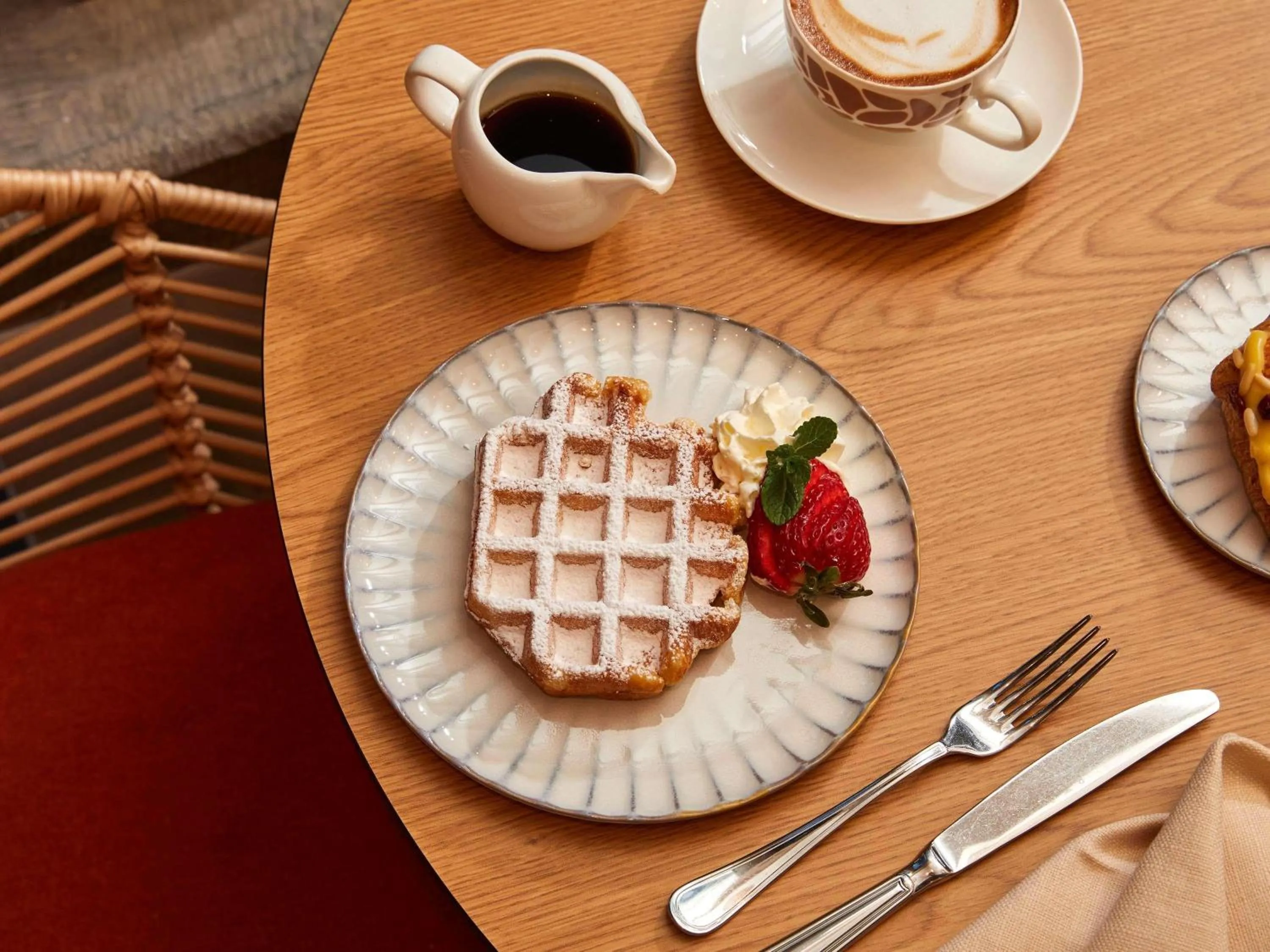 Breakfast in Hotel Mercure Parc du Coudray - Barbizon