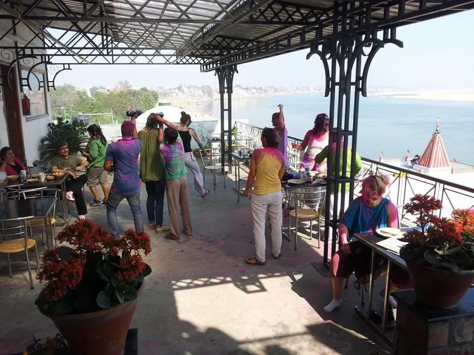 group of guests in Rahul Guest House