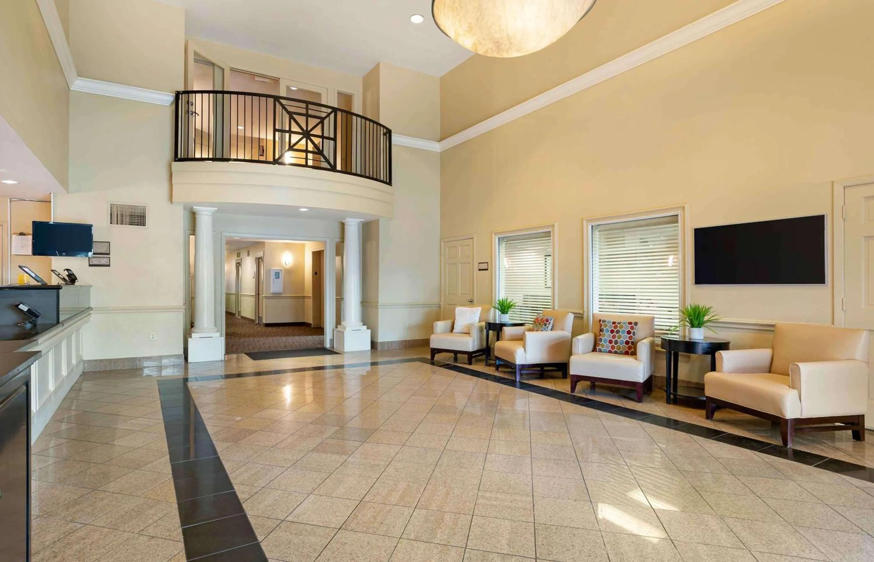 Lobby or reception in Extended Stay America Suites - Houston - Med Ctr - NRG Park - Braeswood Blvd