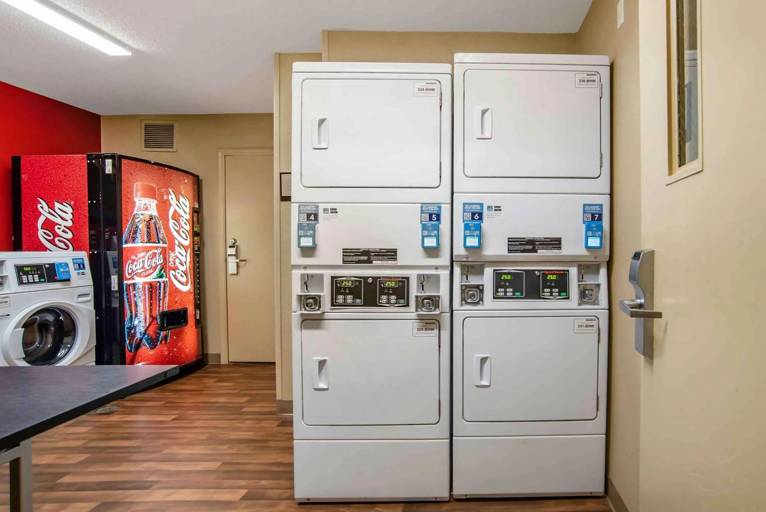 Property building in Suburban Studios Montgomery East I-85