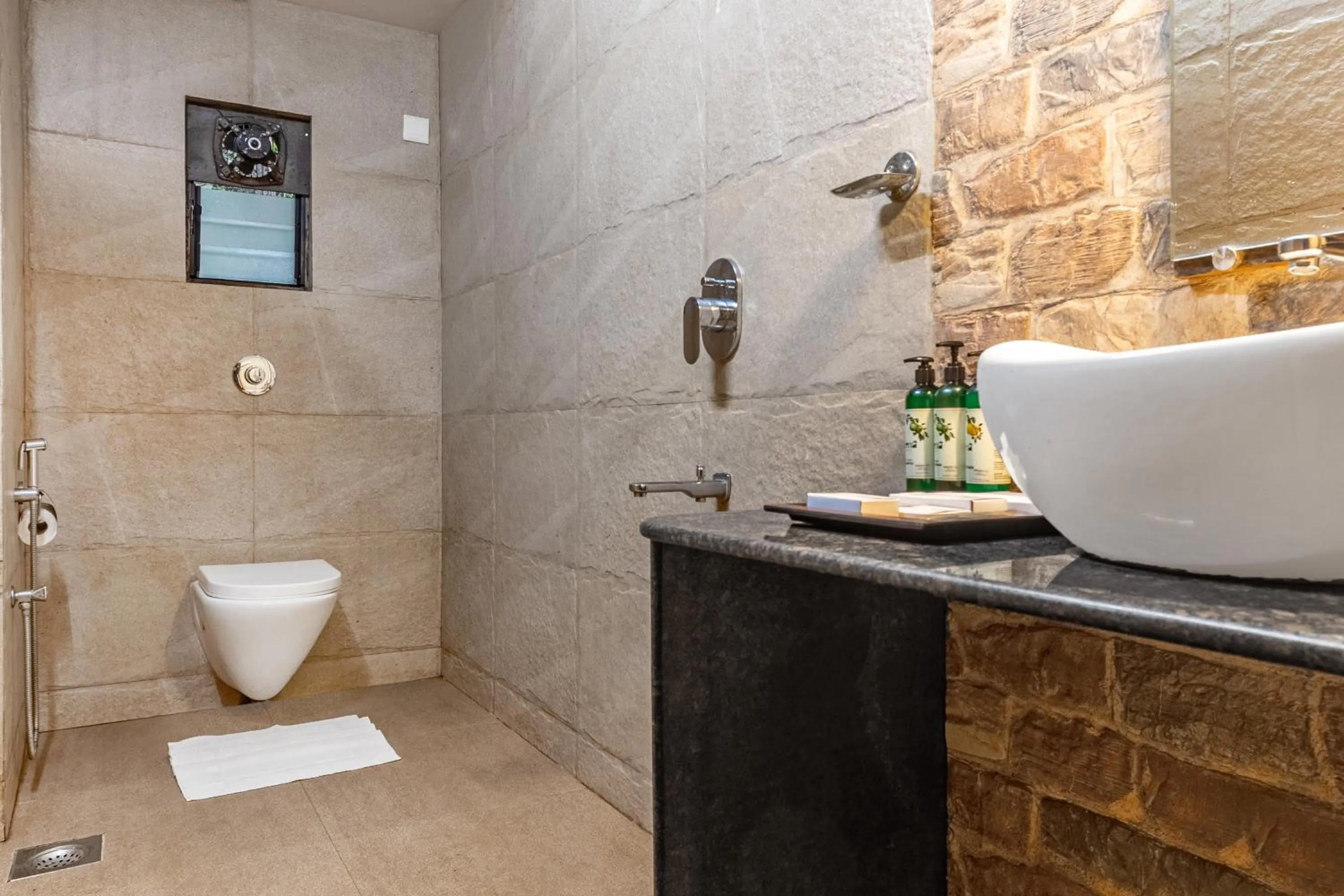 Bathroom in Nature Trails Rock Valley, Goa