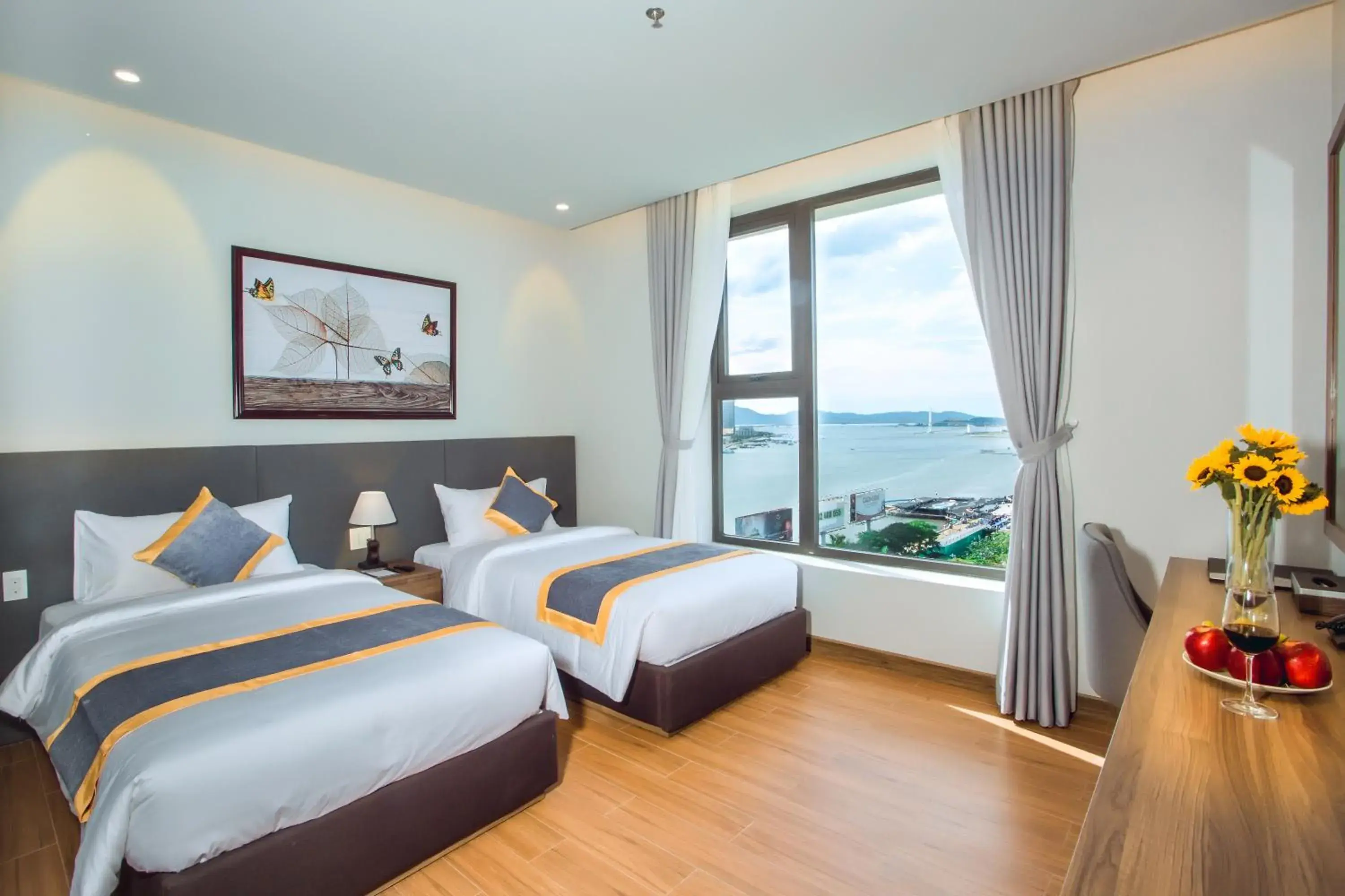 Superior Twin Room with Partial River View - single occupancy in Glamour Hotel Da Nang Superior Twin Room with Partial River View - single occupancy in Glamour Hotel Da Nang