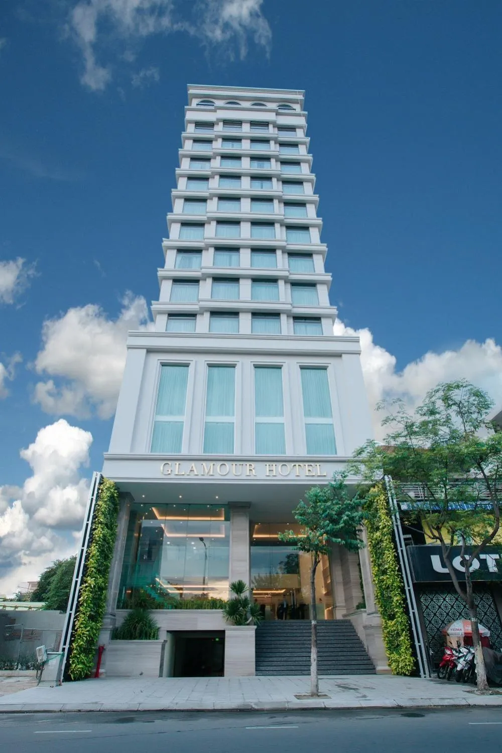 Facade/entrance in Glamour Hotel Da Nang