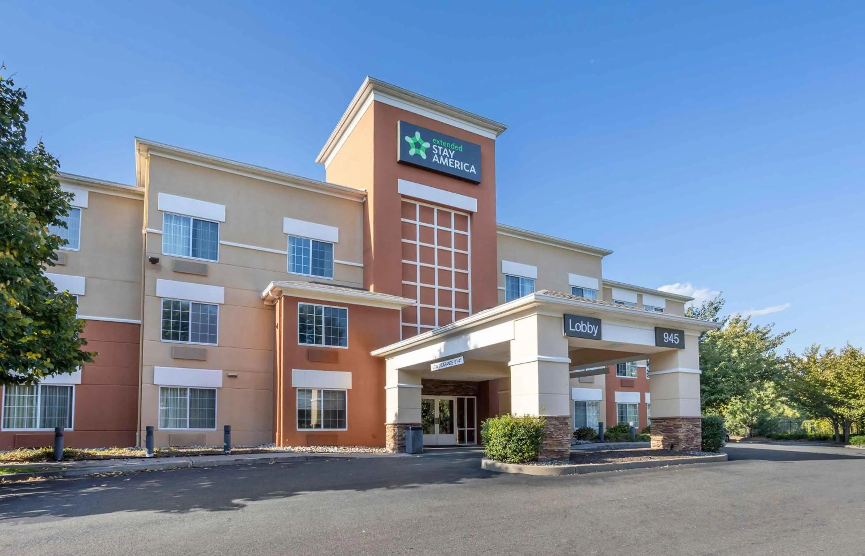 Property building in Extended Stay America Suites - Shelton - Fairfield County