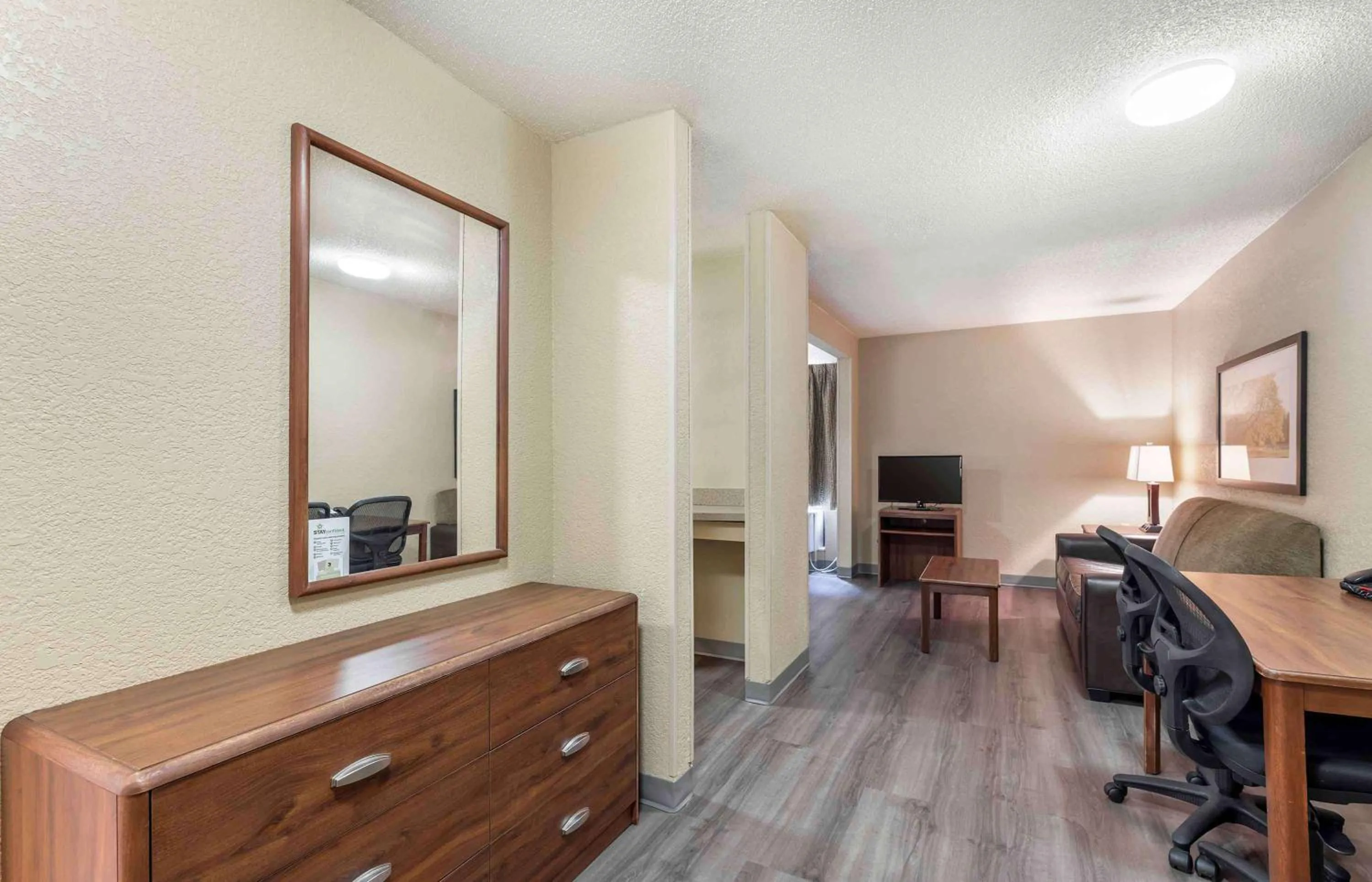 Bedroom in Extended Stay America Suites - Wichita - East