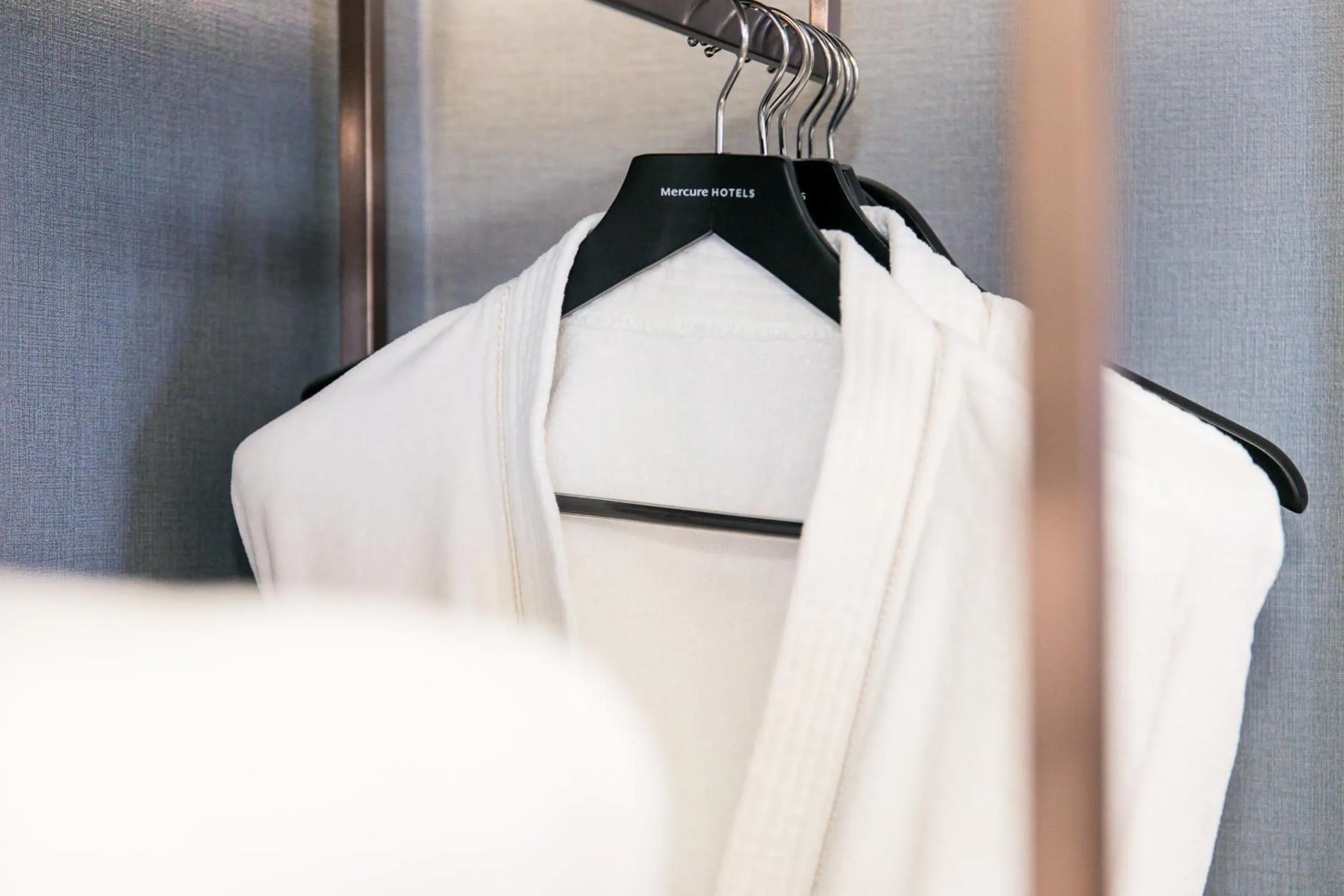 wardrobe in Mercure Xi'an Qujiang