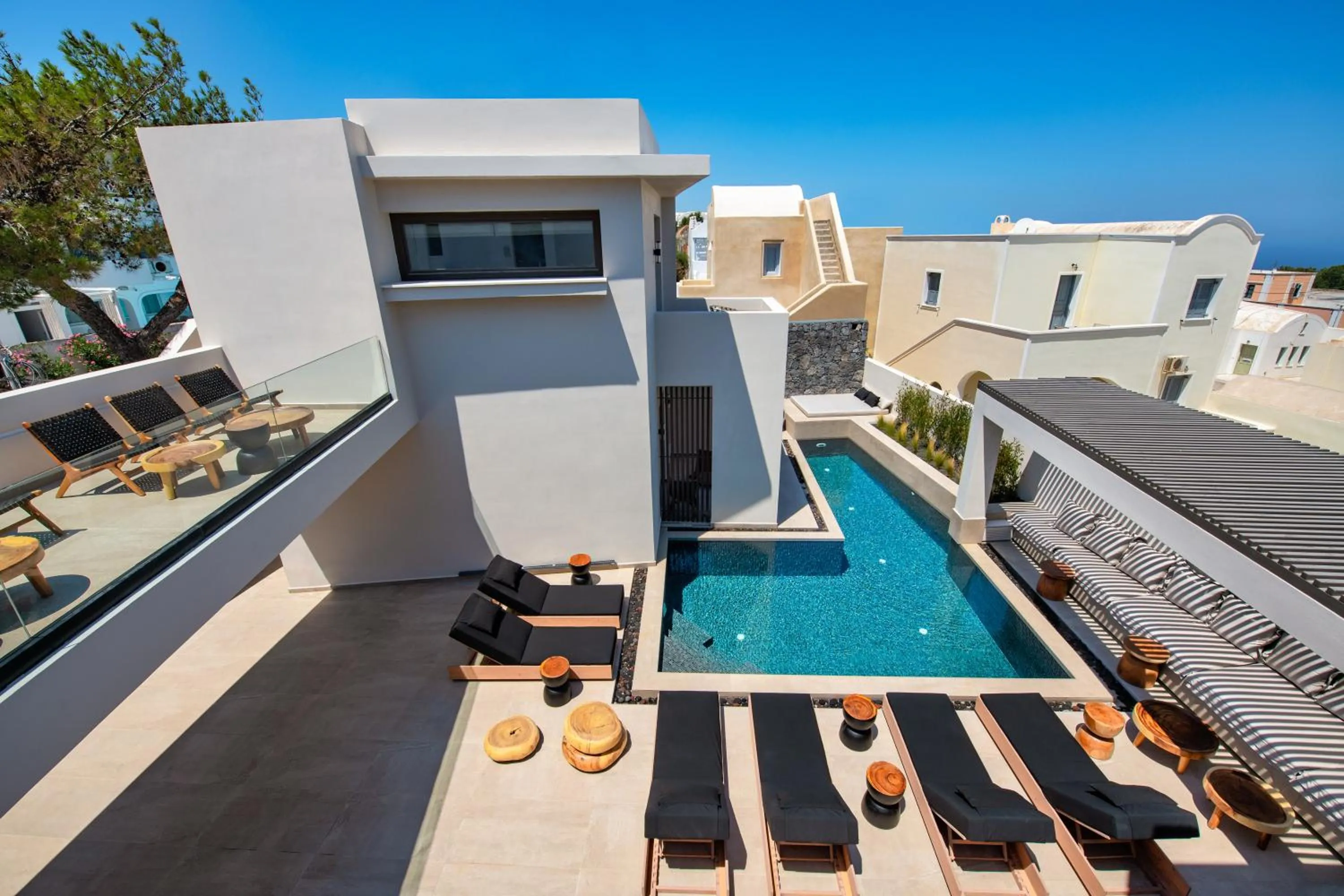 Swimming pool in Uma Ray Suites