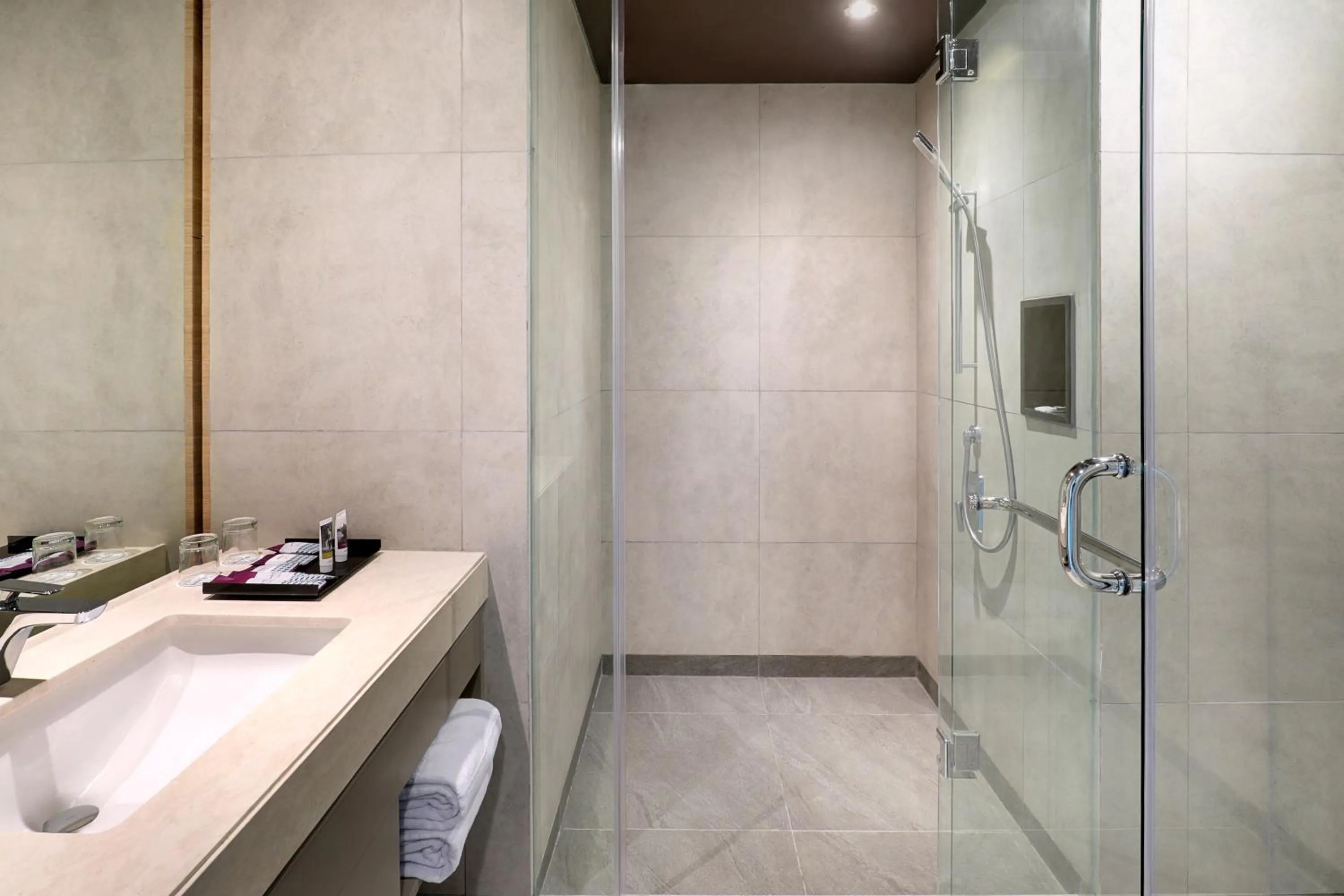 Bathroom in Mercure Makassar Nexa Pettarani
