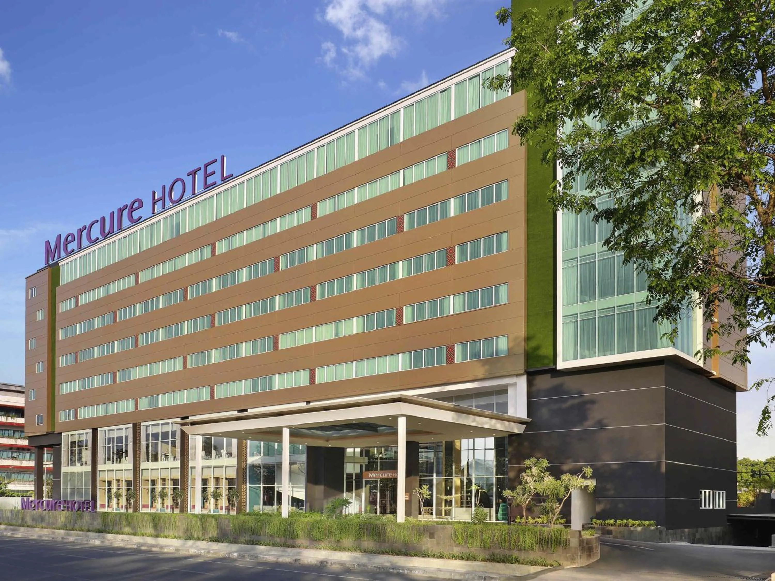 Property building in Mercure Makassar Nexa Pettarani