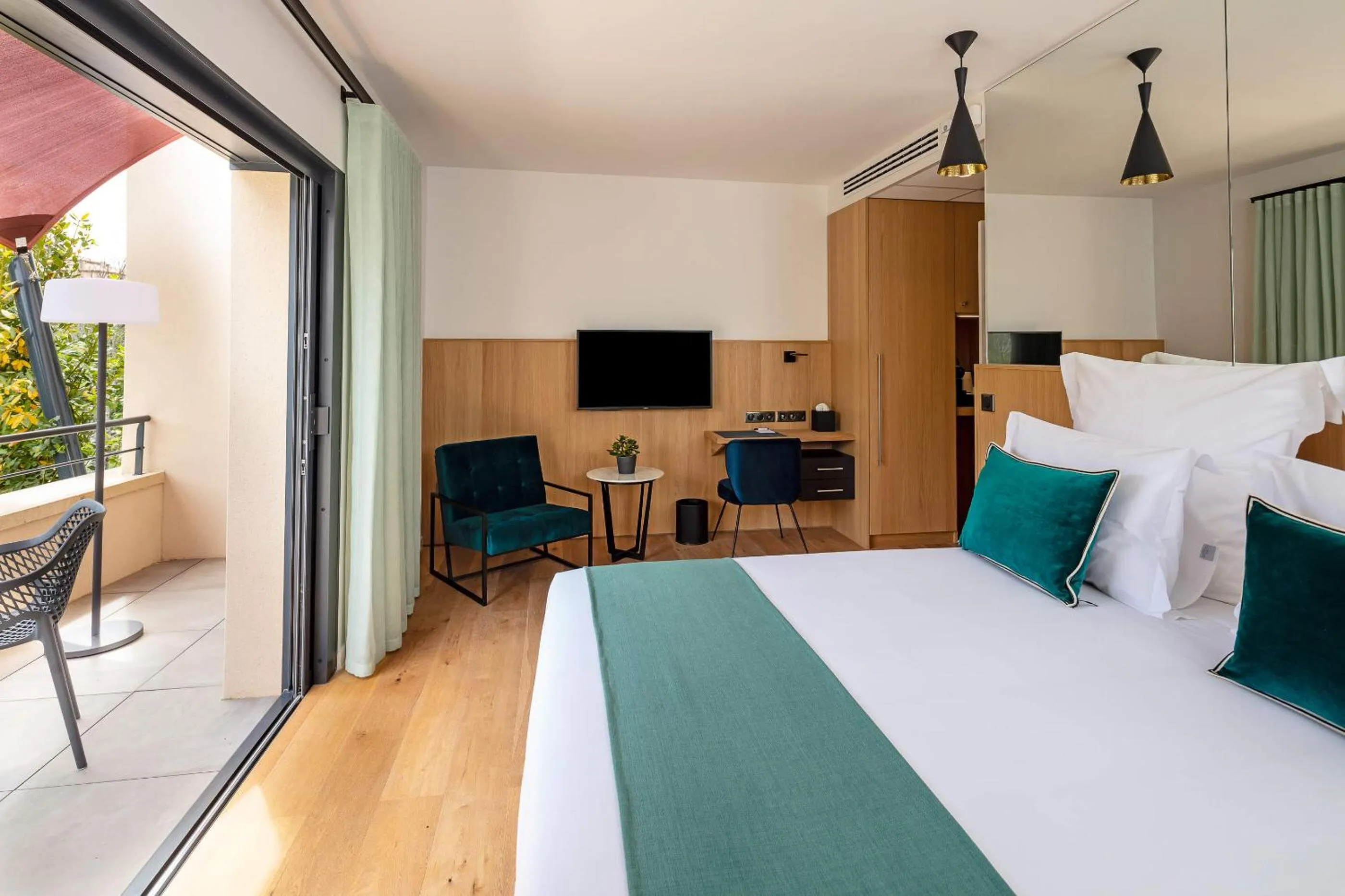 Bed in Hôtel Sainte Victoire