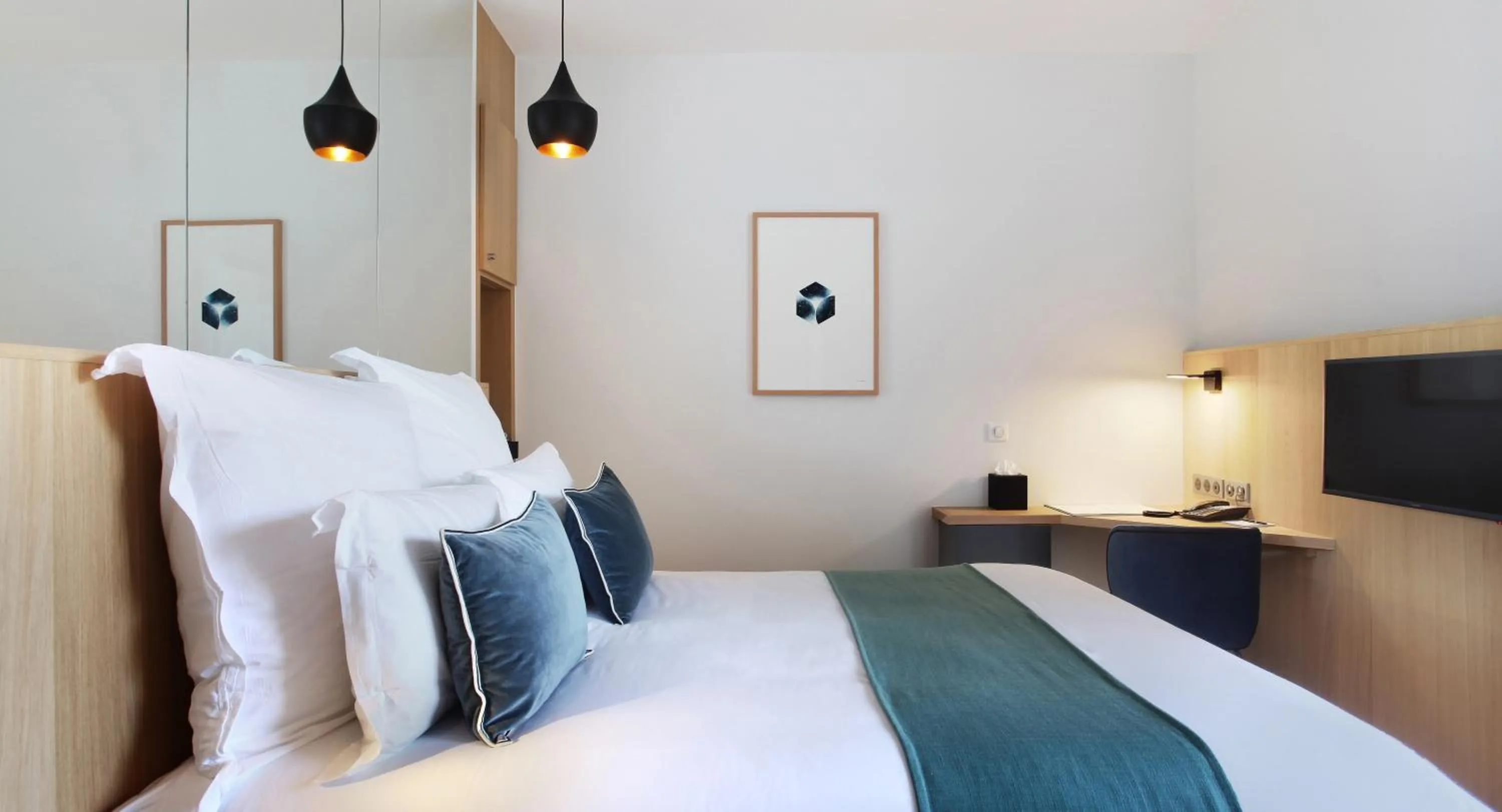 Bed in Hôtel Sainte Victoire