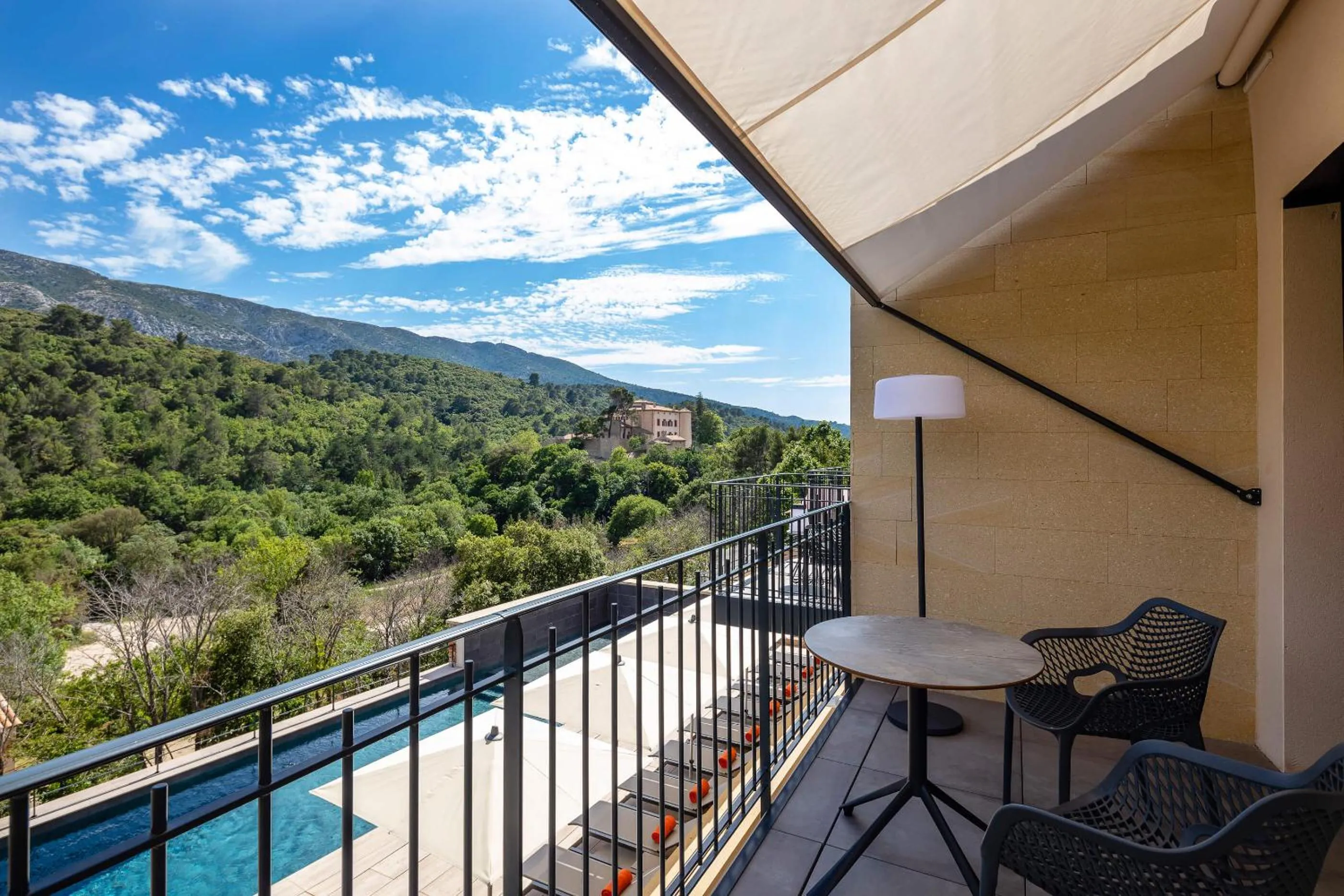 Balcony/Terrace in Hôtel Sainte Victoire