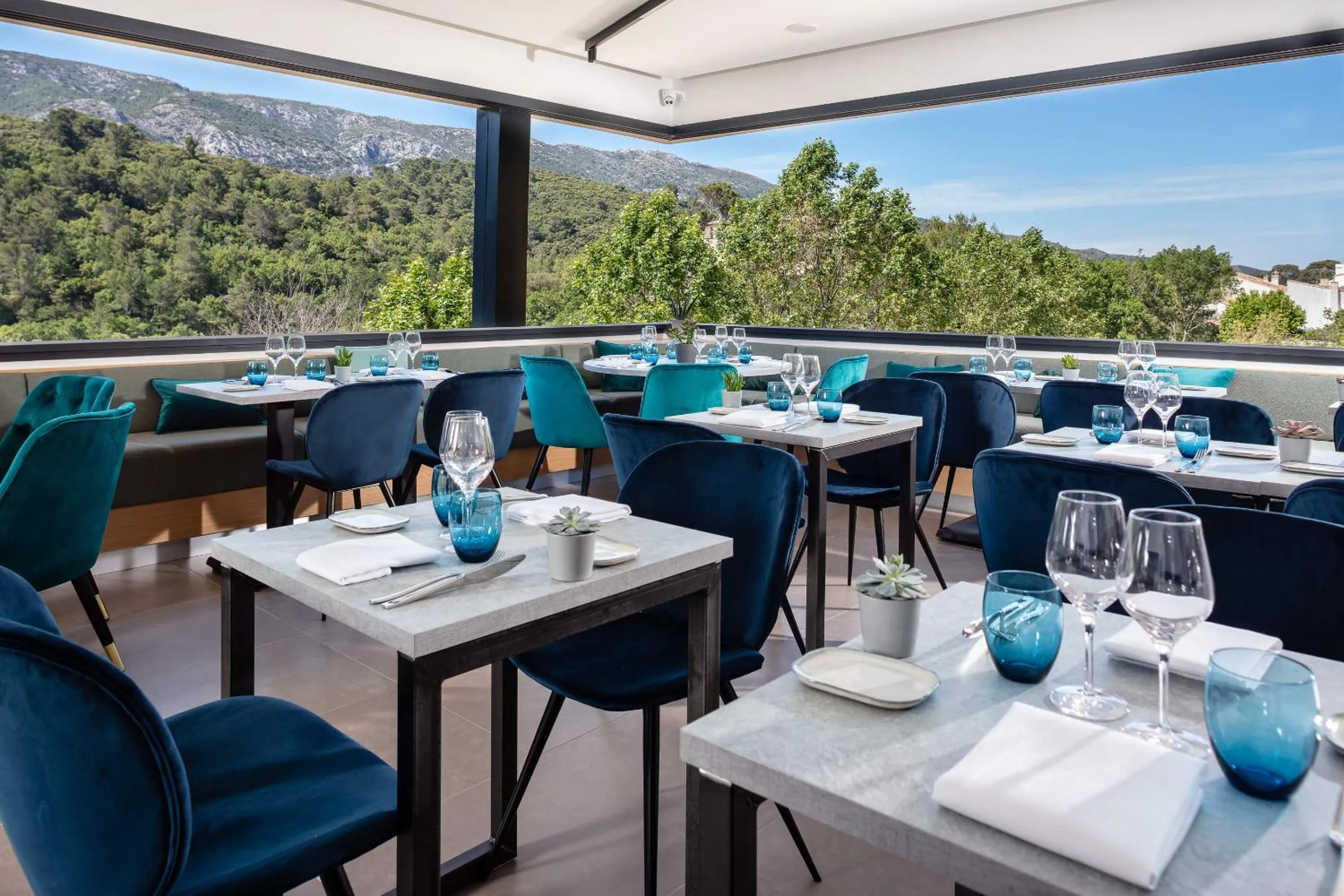 Restaurant/places to eat in Hôtel Sainte Victoire