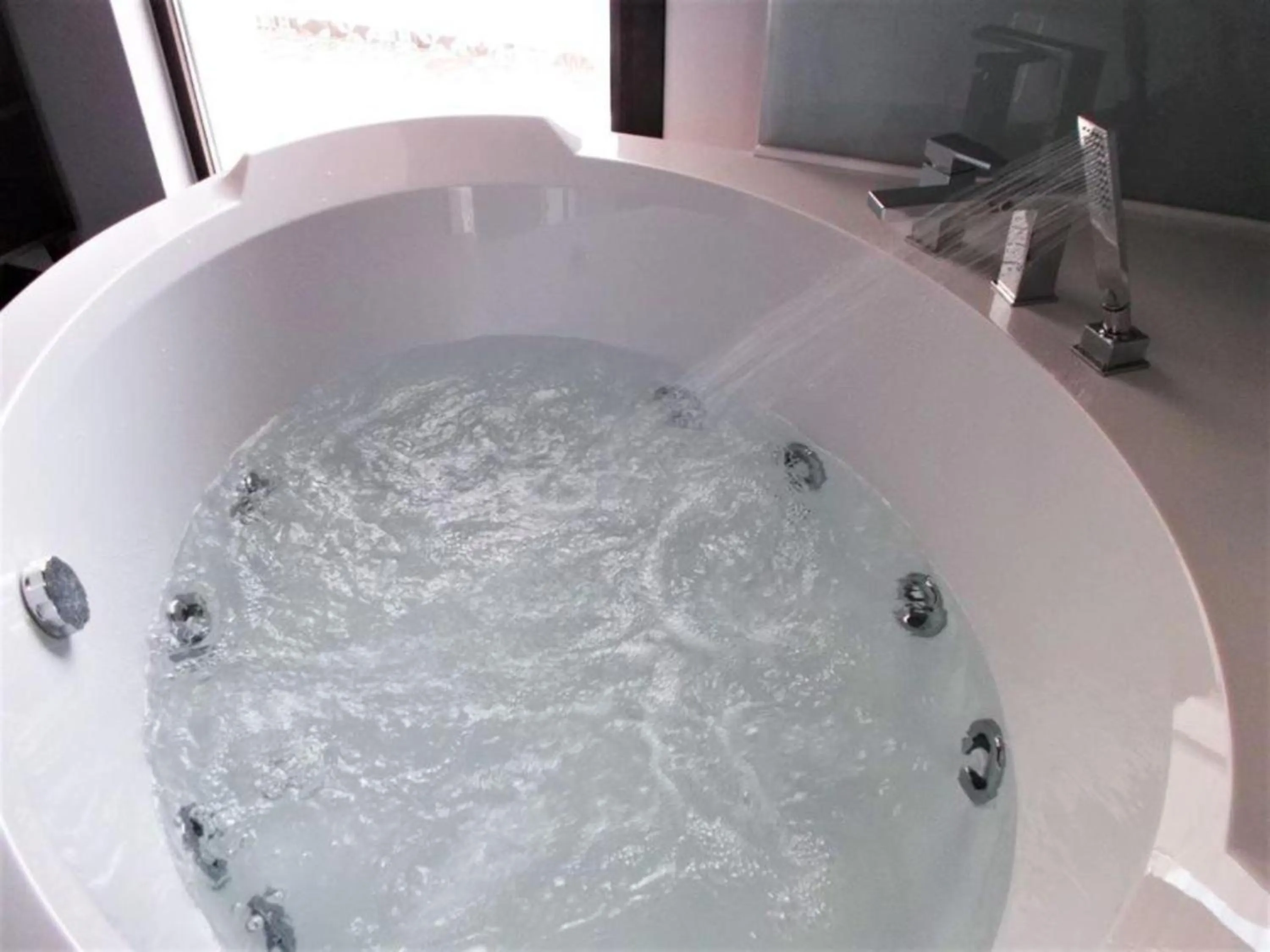 Hot Tub in A&G HOTEL