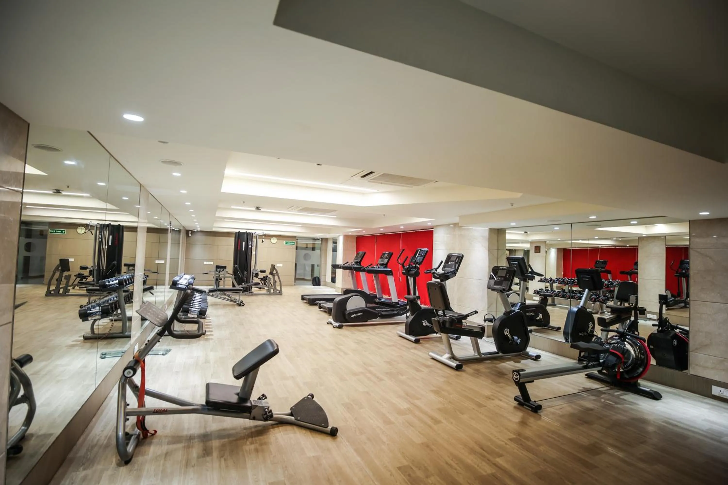 Fitness centre/facilities in Ramada Plaza by Wyndham Lucknow