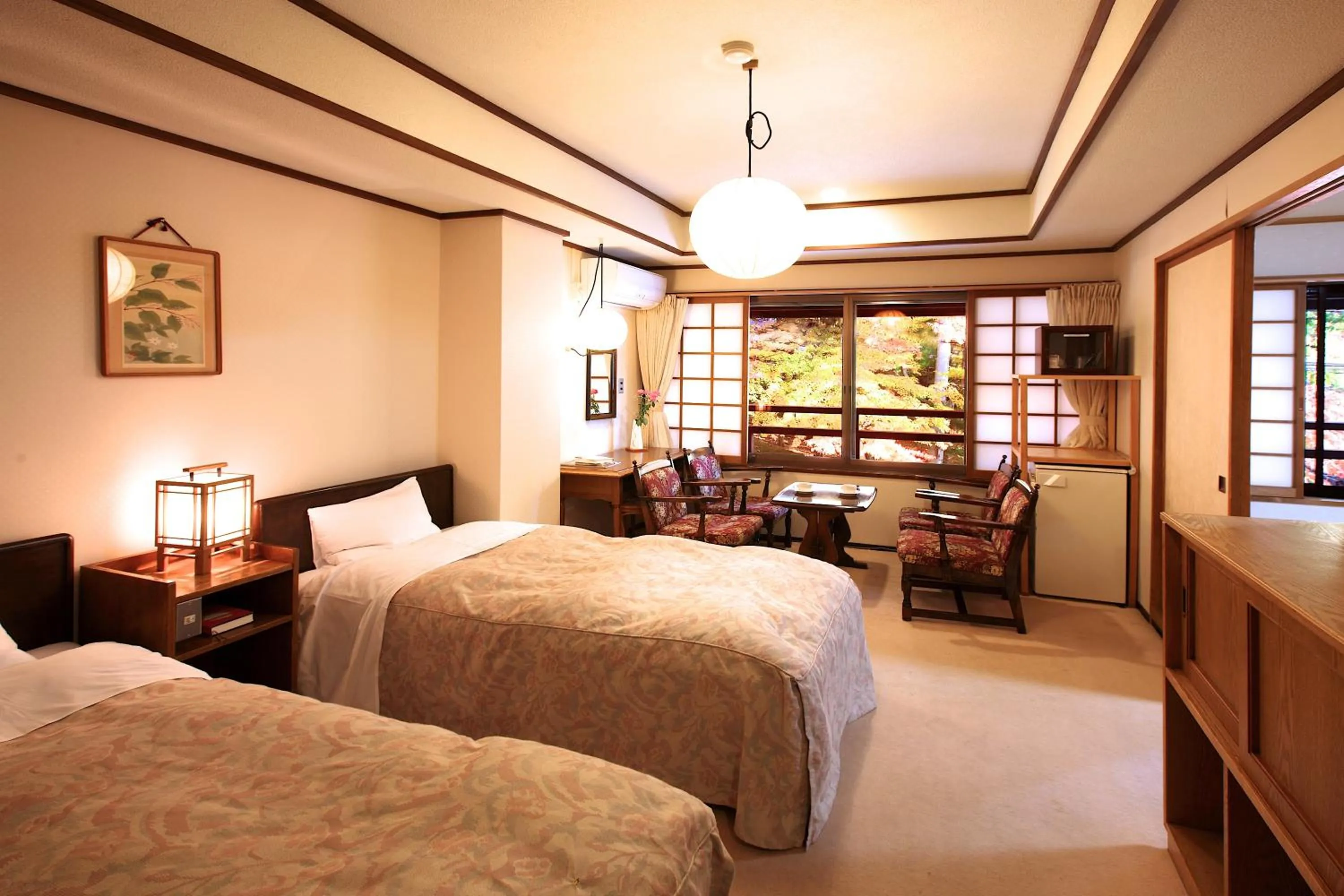 Photo of the whole room, Bed in Tsuruya Ryokan