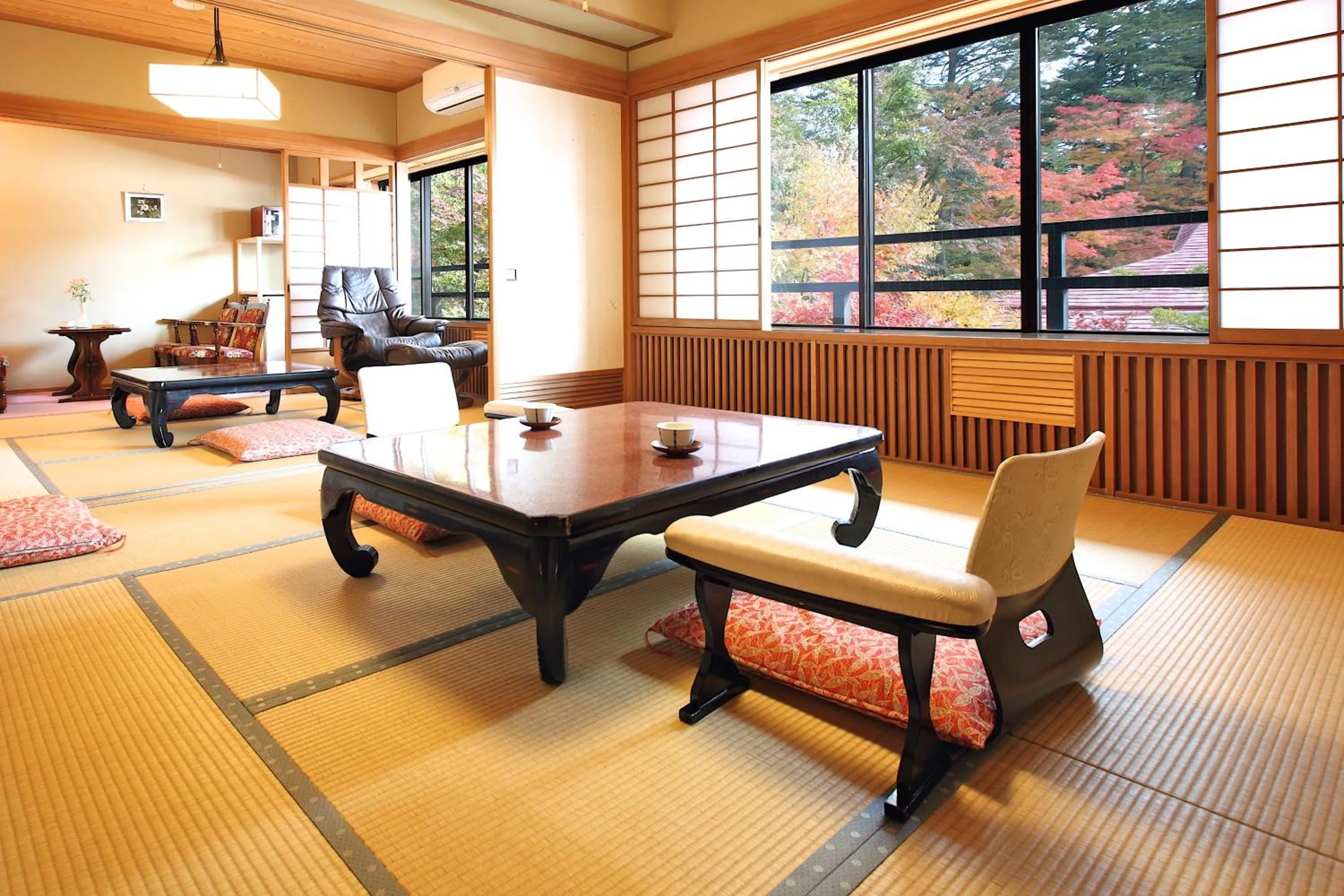 Photo of the whole room in Tsuruya Ryokan