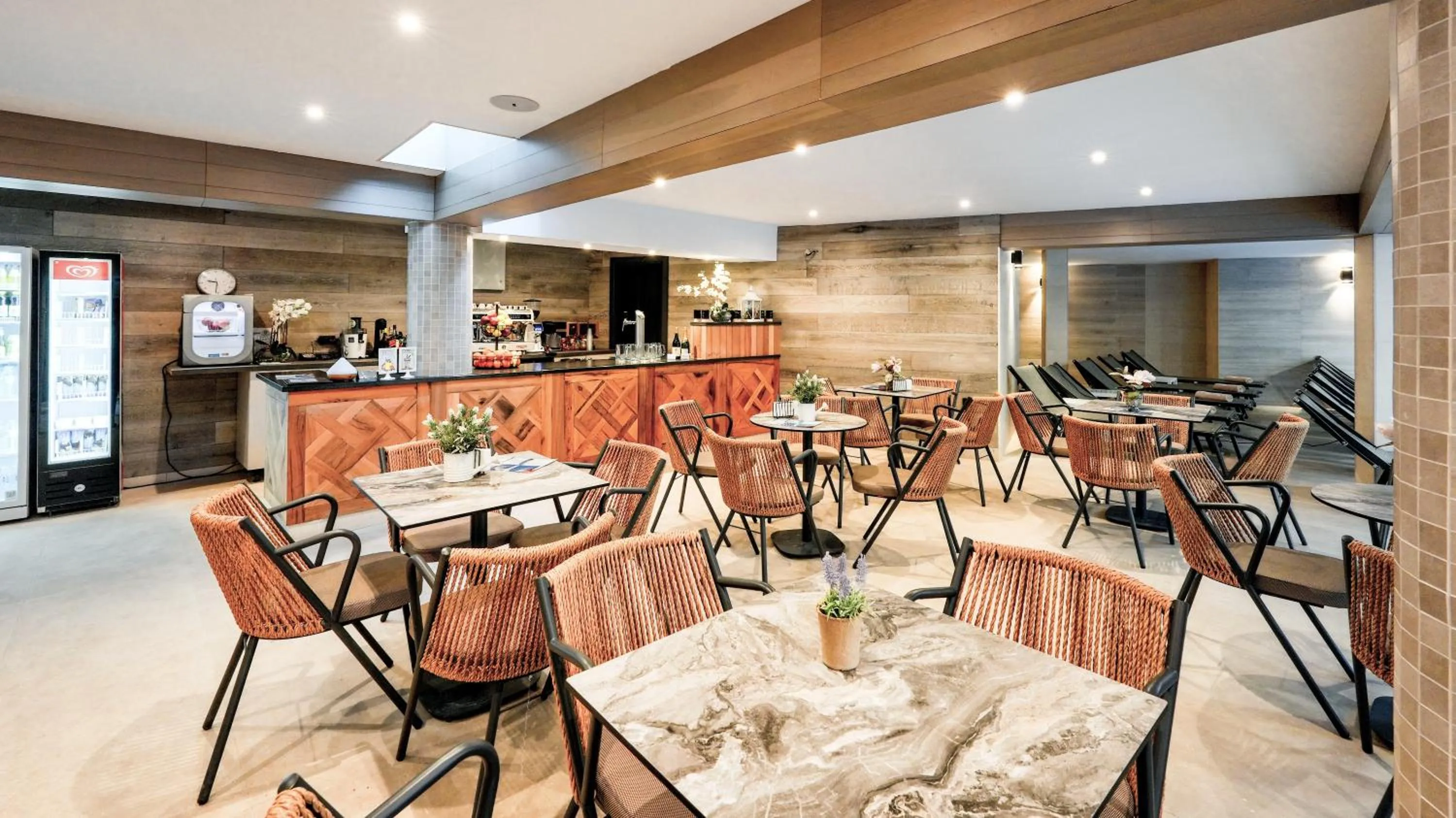 Lounge or bar in Predela LUX Aparthotel