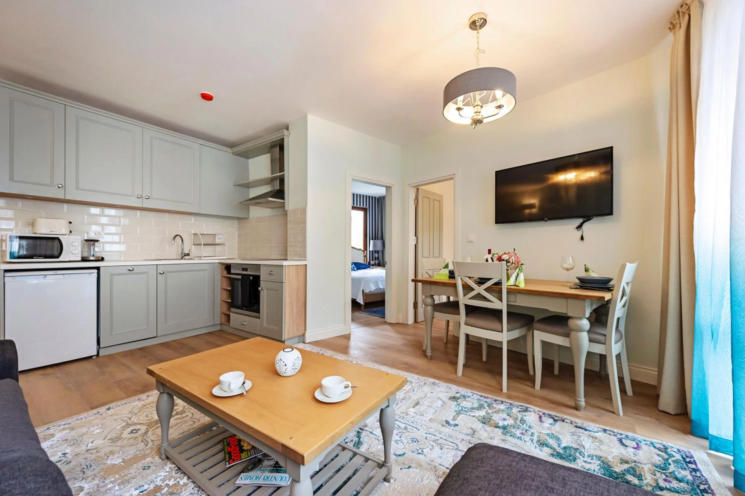 Kitchen or kitchenette in Predela LUX Aparthotel