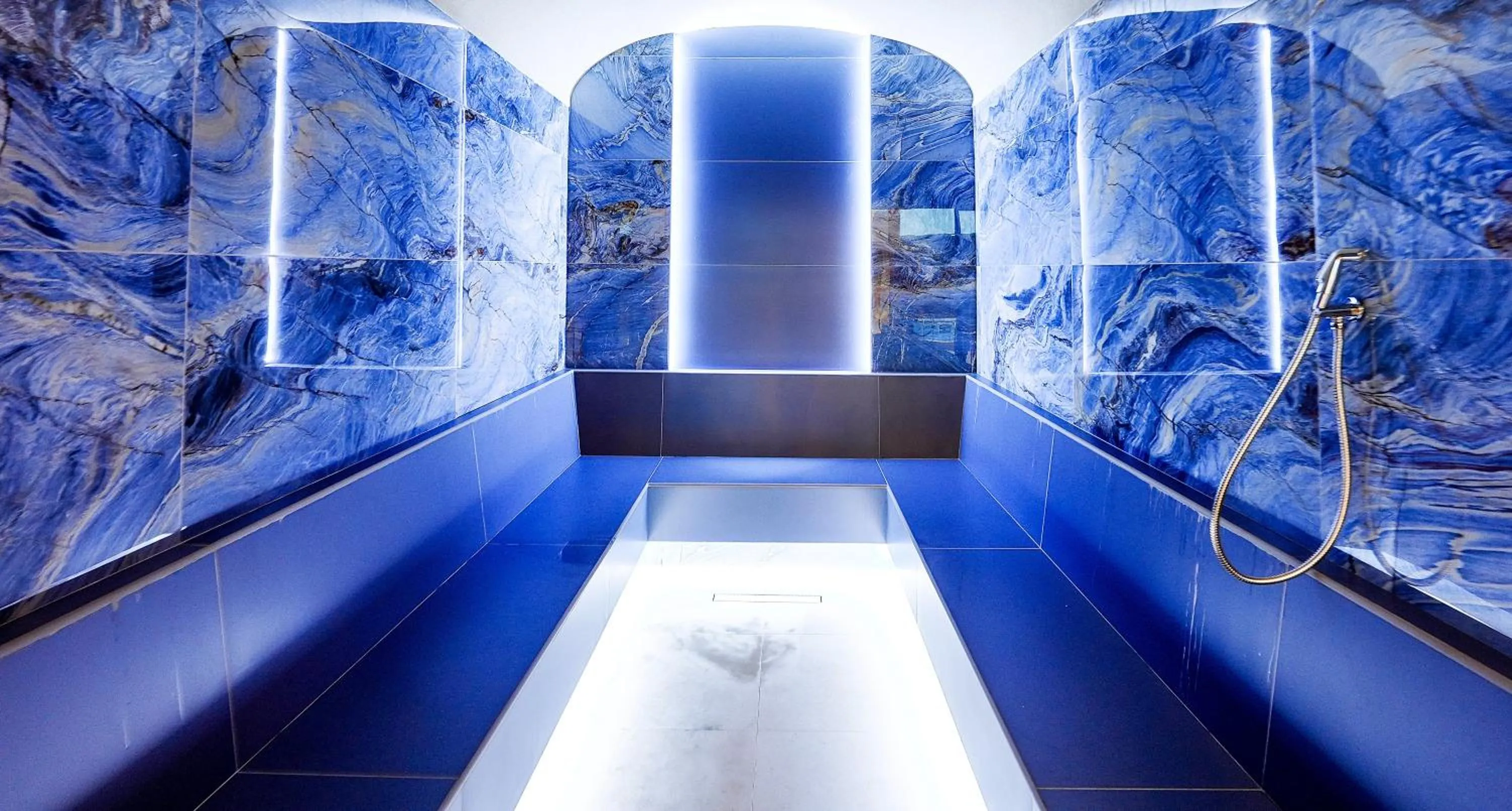 Steam room in Predela LUX Aparthotel