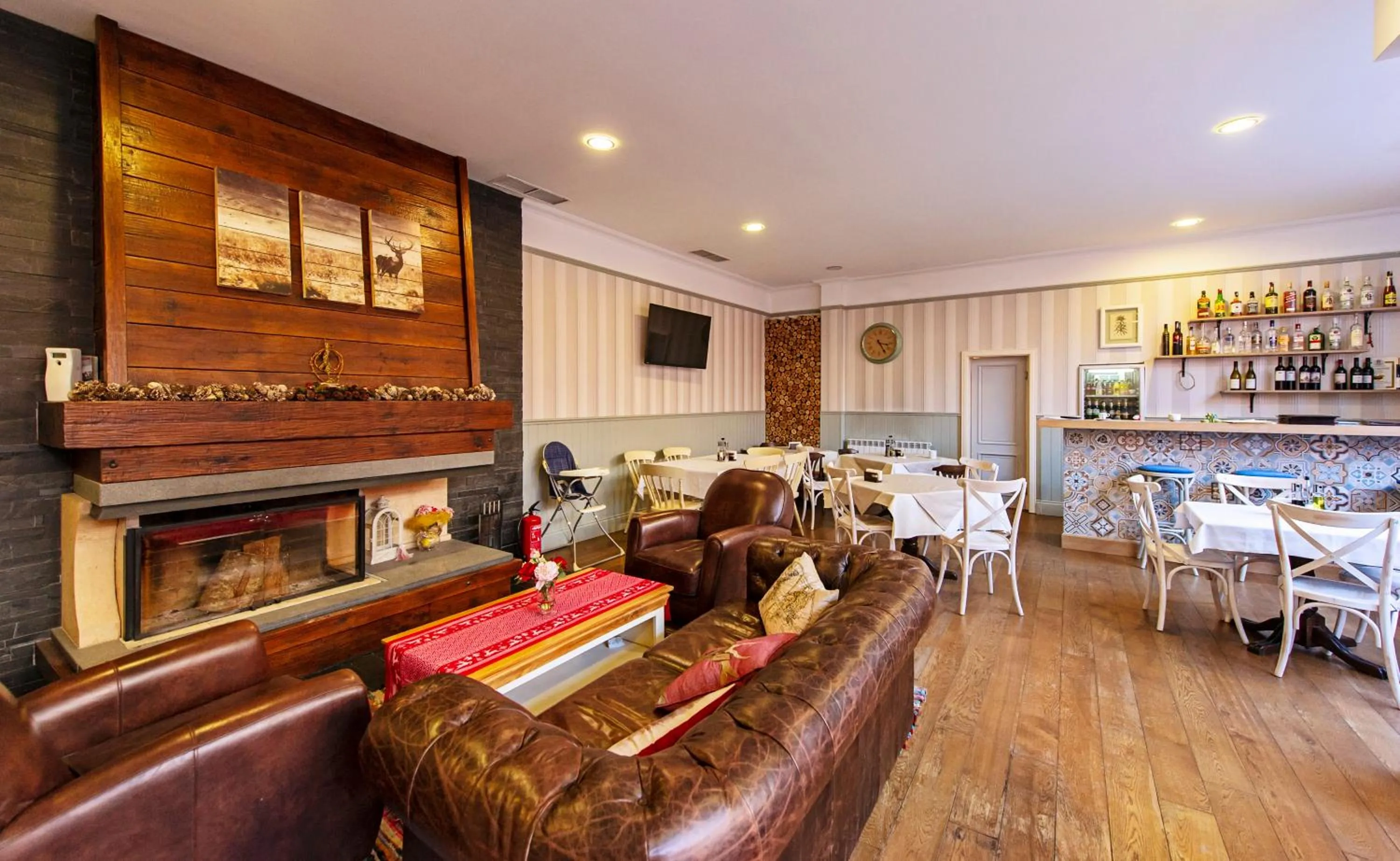 Lounge or bar in Predela LUX Aparthotel