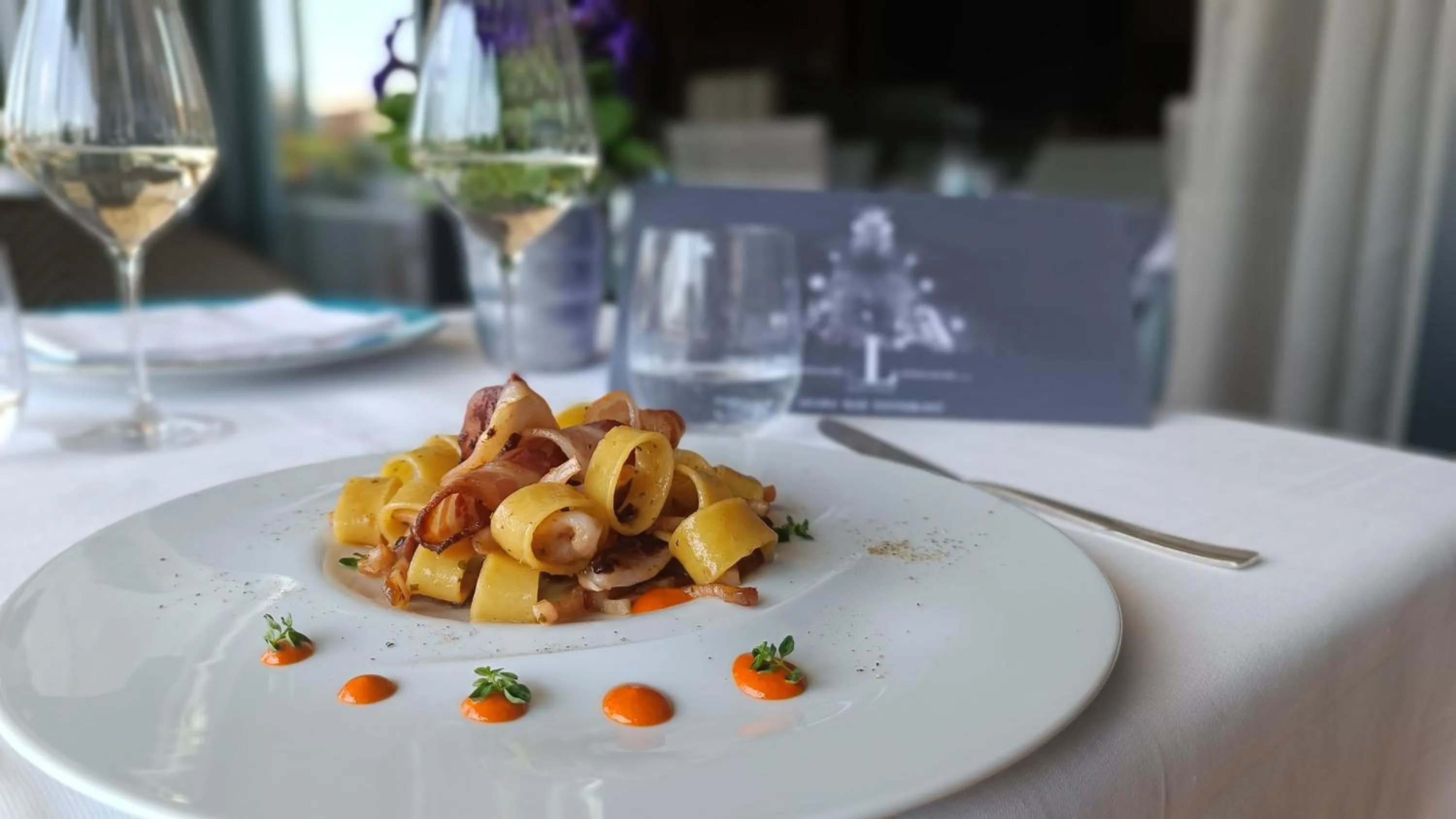 Food and drinks in Hotel Ligure