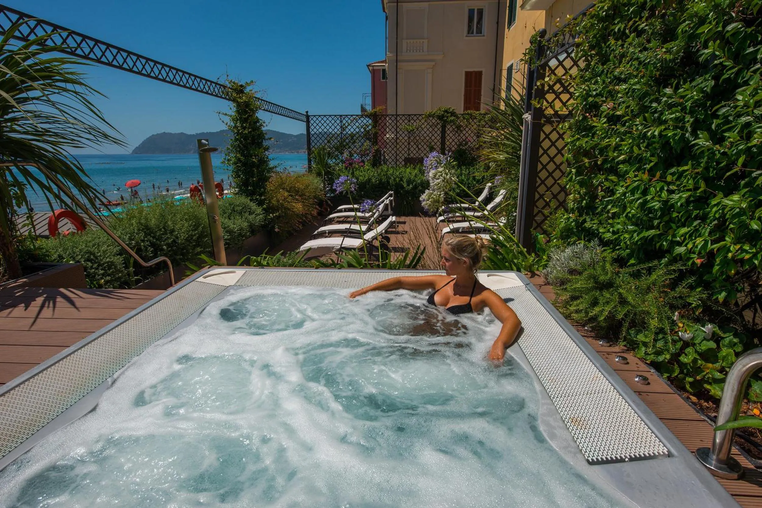 Hot Tub in Hotel Ligure