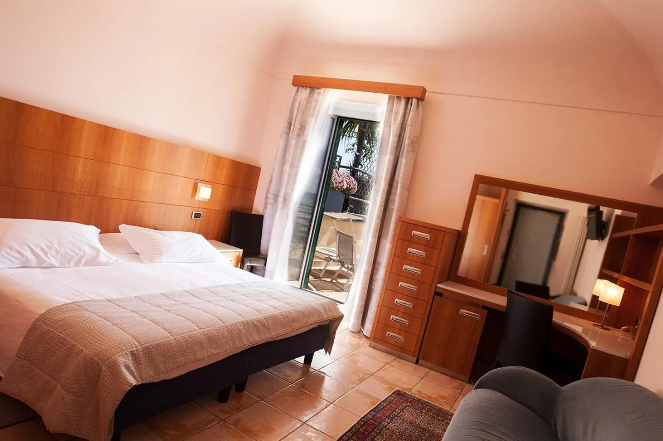 Photo of the whole room, Bed in Hotel Ligure
