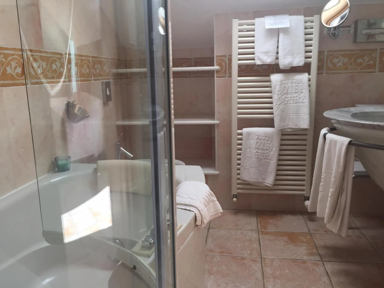 Bathroom in Hotel Ligure