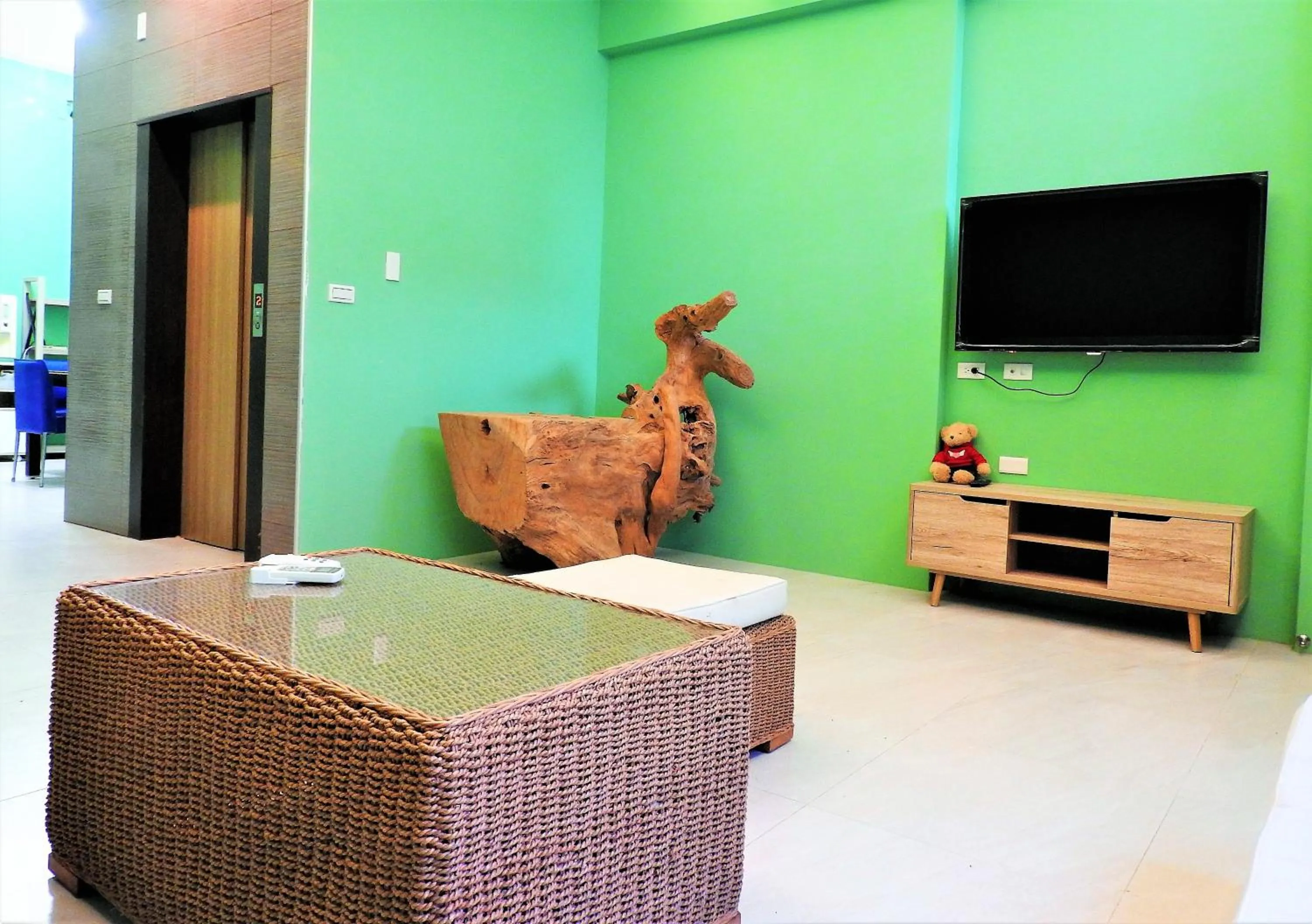 Communal lounge/ TV room in Blue Owl-Hualien No 2396-2397-2398-2399