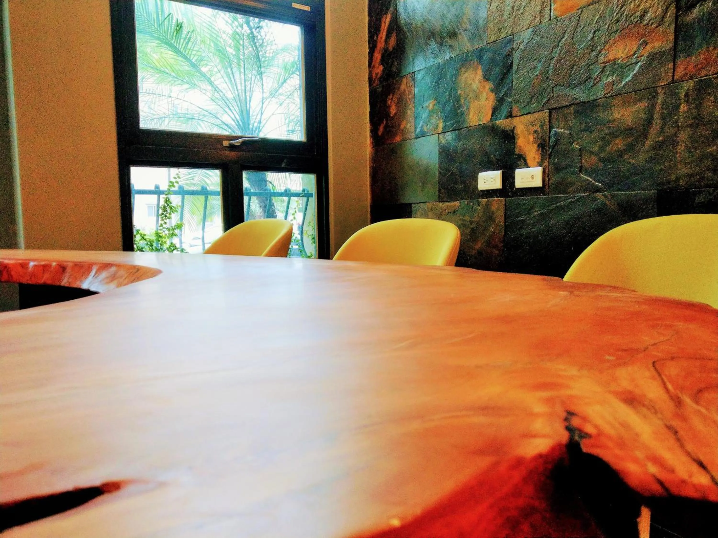 Facade/entrance in Blue Owl-Hualien No 2396-2397-2398-2399