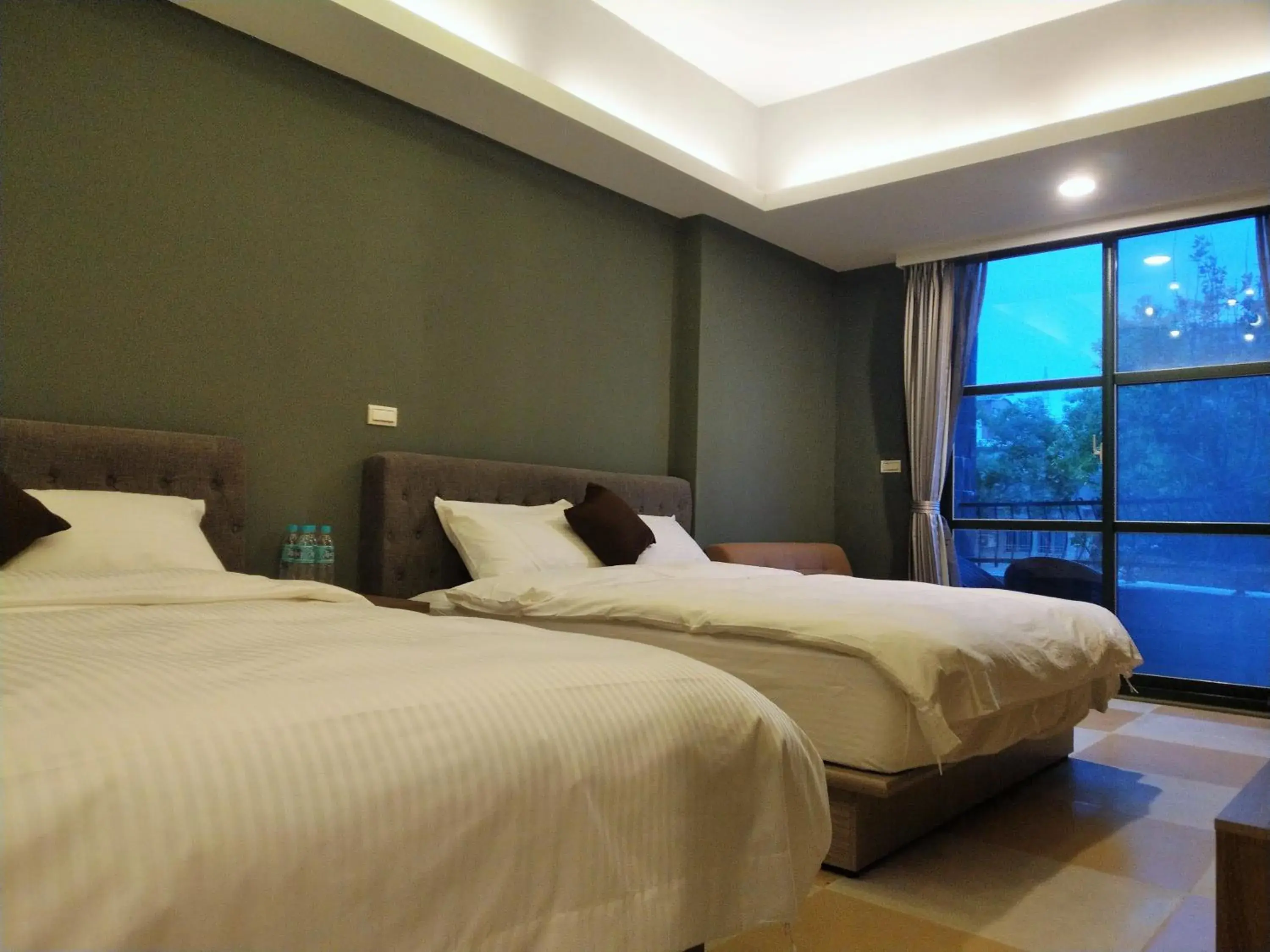 Quadruple Room with Balcony in Blue Owl-Hualien No 2396-2397-2398-2399 Quadruple Room with Balcony in Blue Owl-Hualien No 2396-2397-2398-2399