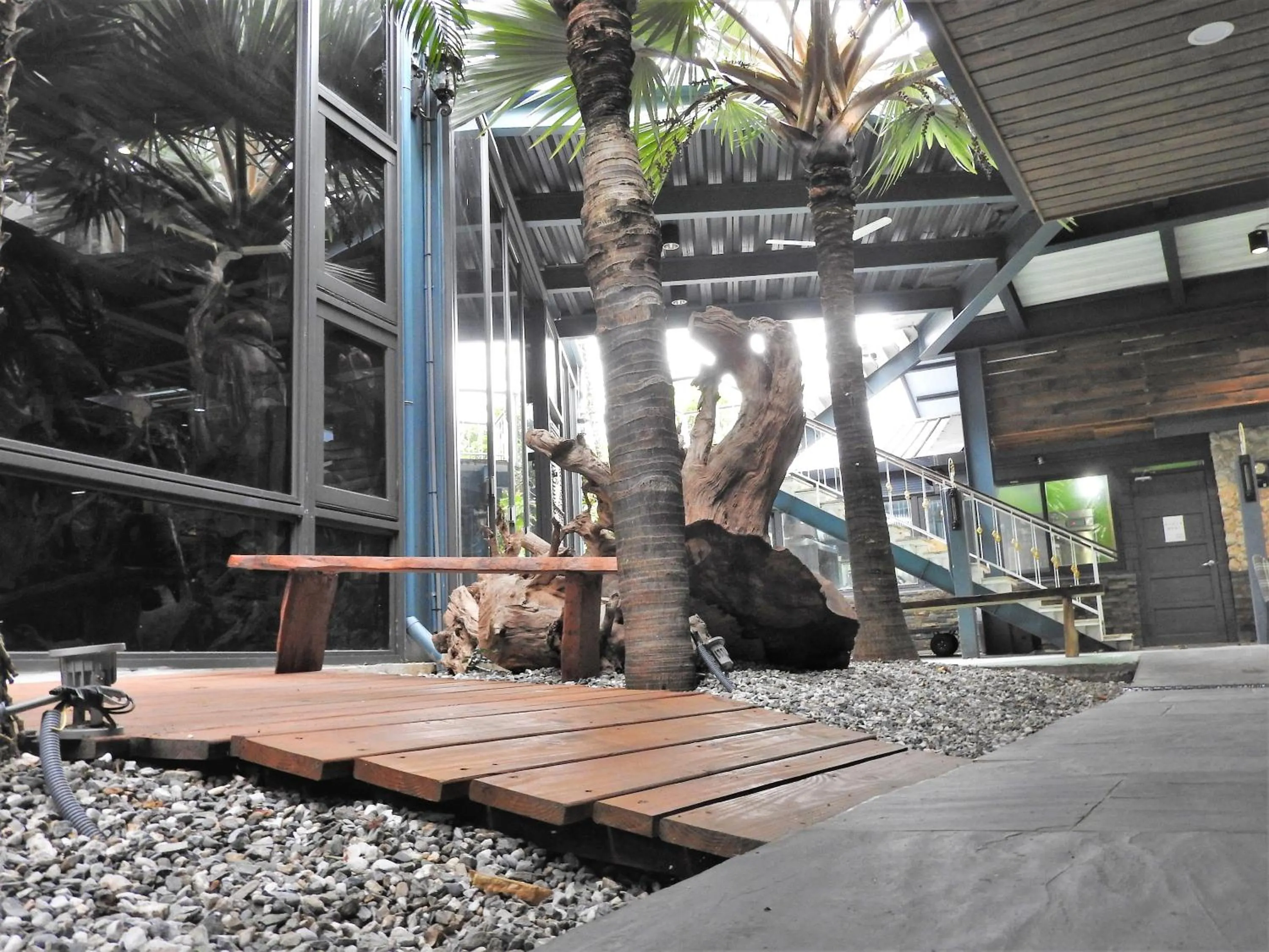 Garden in Blue Owl-Hualien No 2396-2397-2398-2399