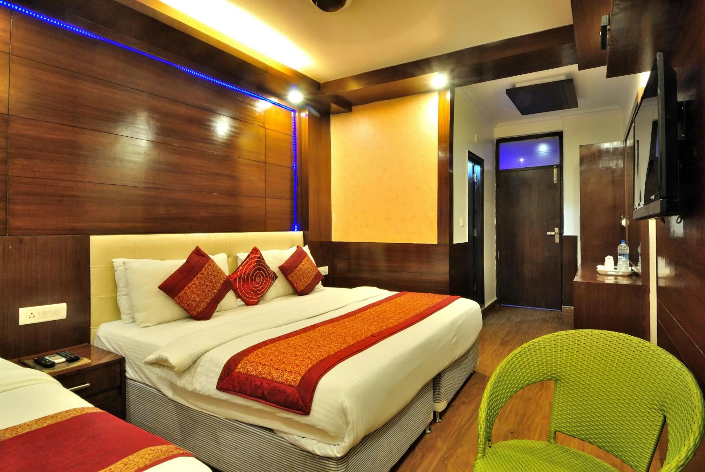 Photo of the whole room in Hotel Shelton