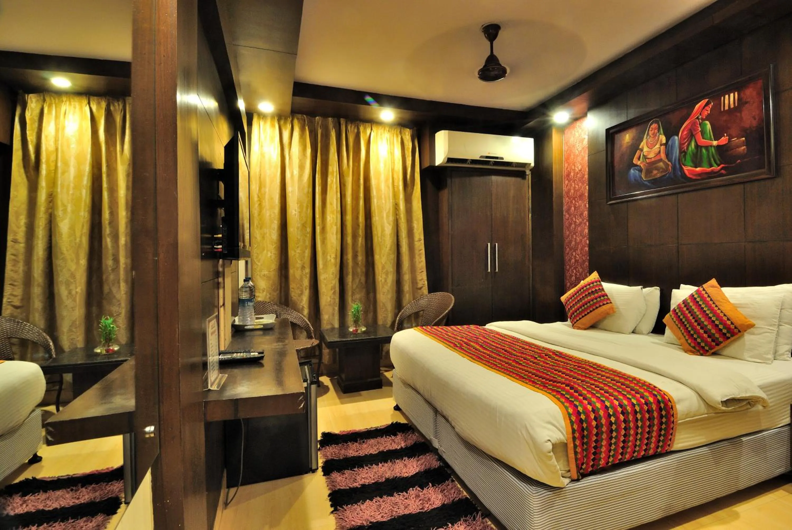 Photo of the whole room in Hotel Shelton