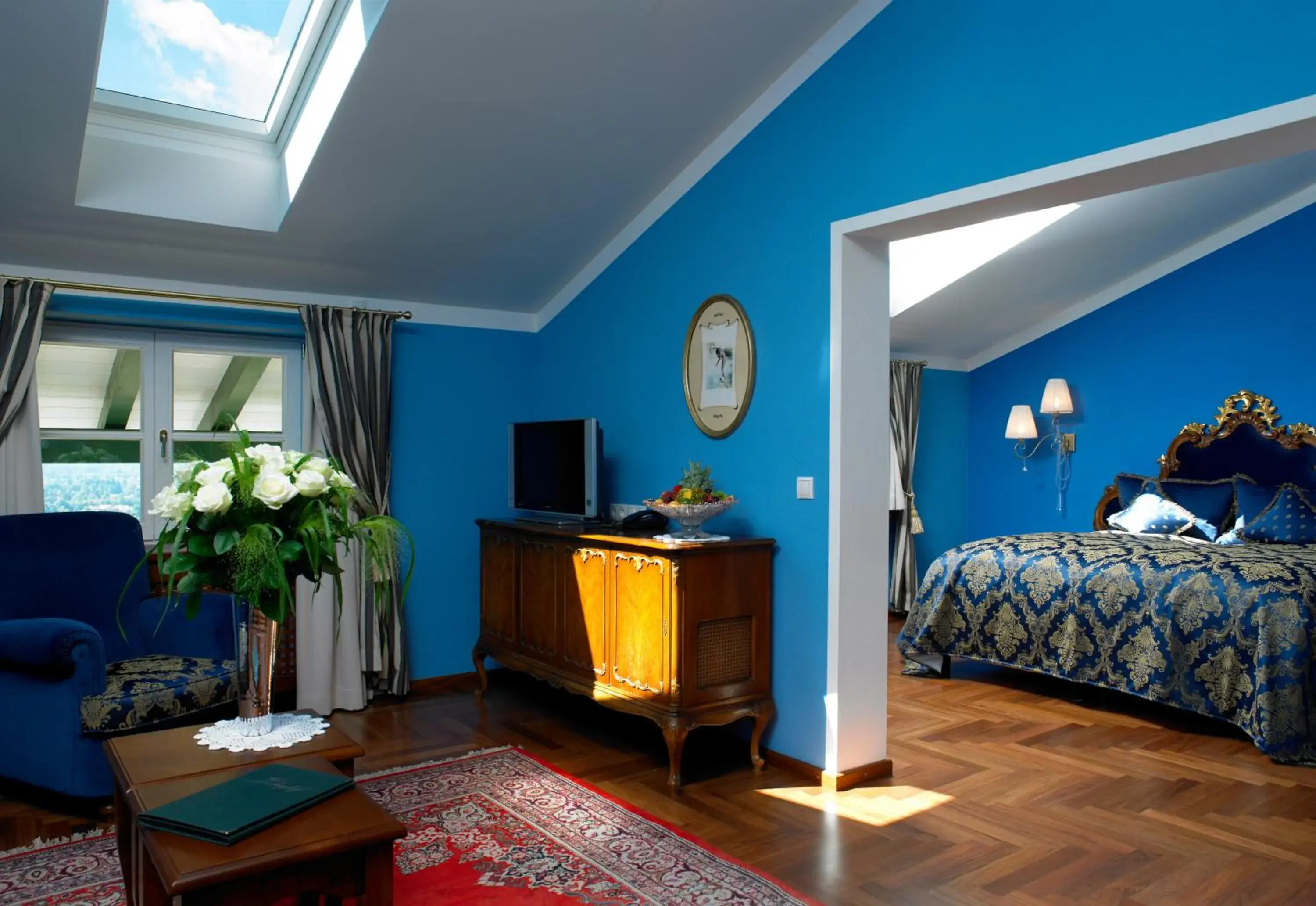 Suite with Lake View in Hotel Leeberghof Suite with Lake View in Hotel Leeberghof