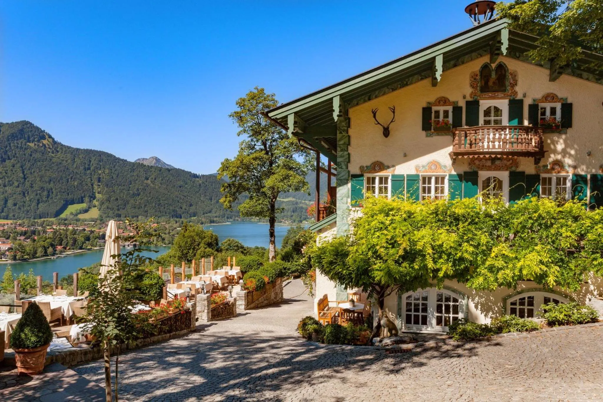 Facade/entrance in Hotel Leeberghof