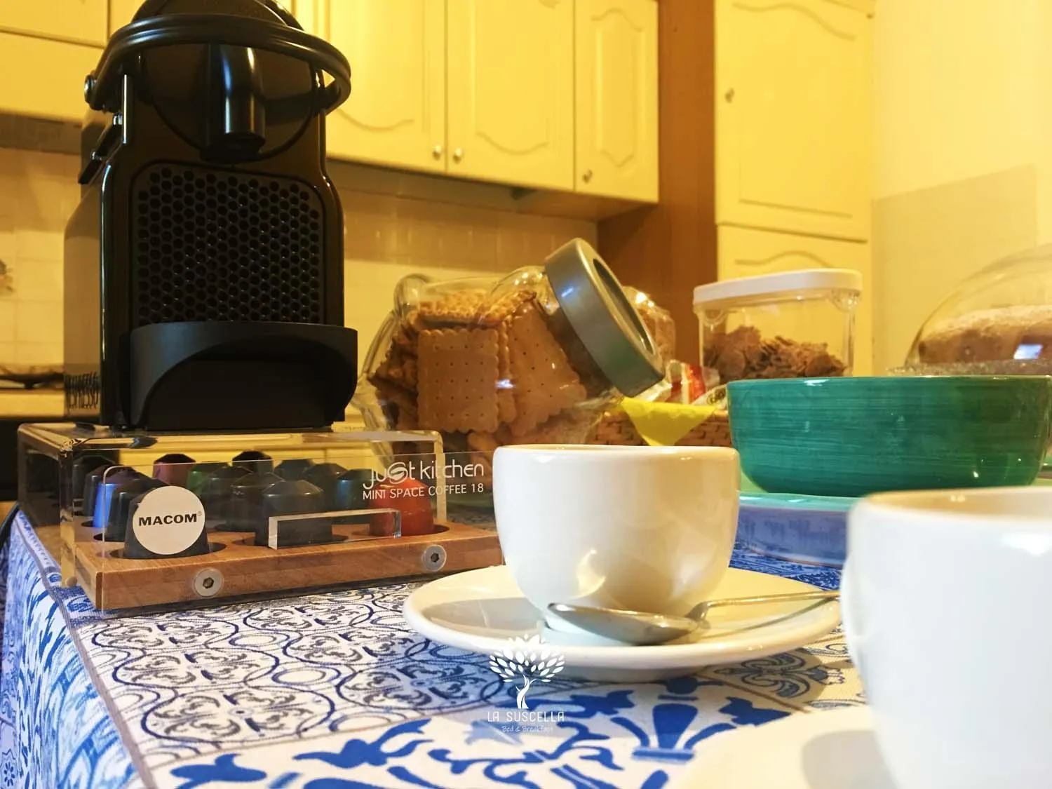 Coffee/tea facilities in La Suscella Bed & Breakfast