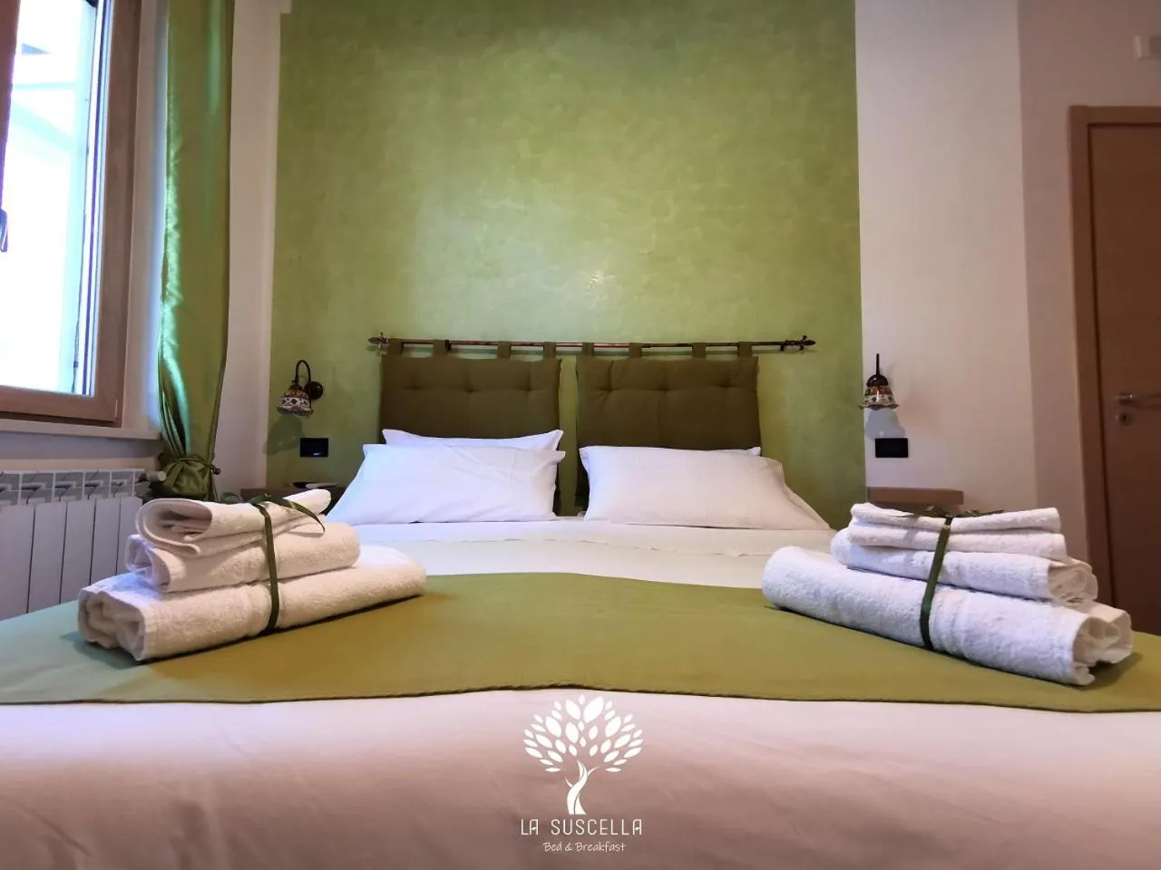 Bed in La Suscella Bed & Breakfast