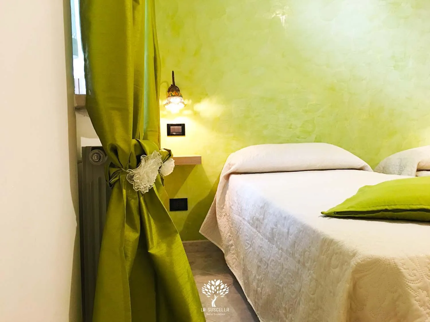 Bed in La Suscella Bed & Breakfast