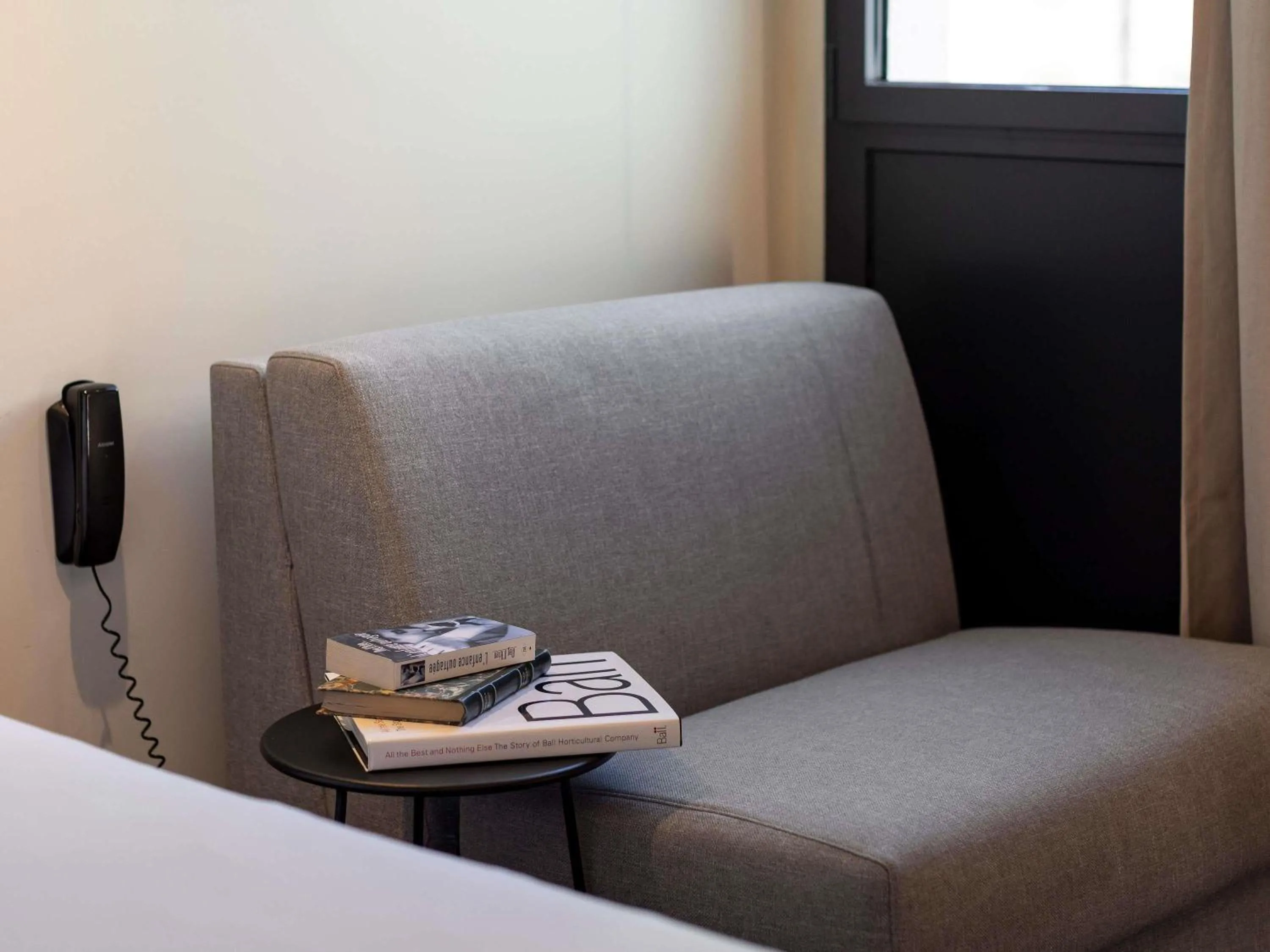 Bedroom in ibis Marseille Centre Euromed