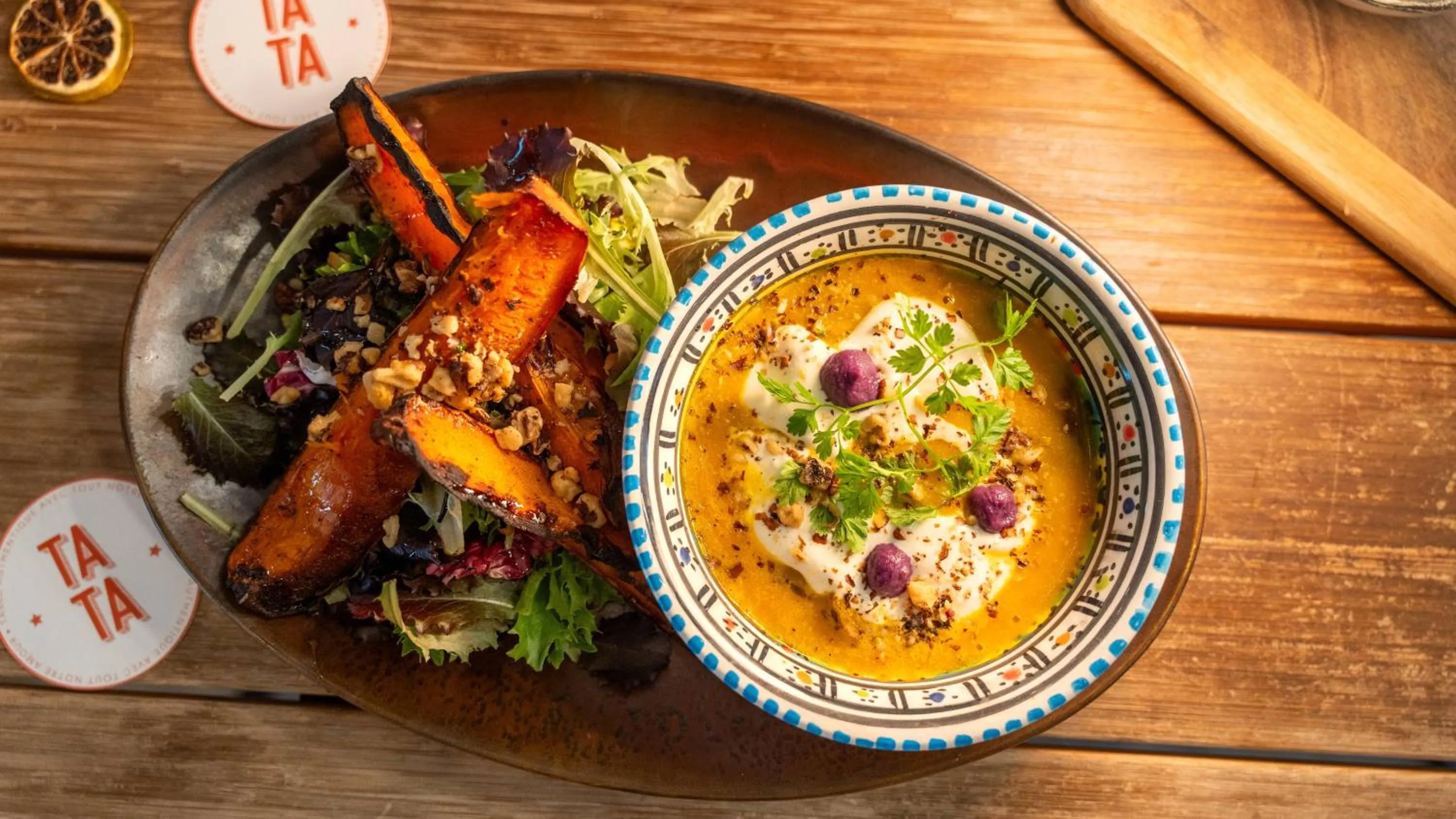 Restaurant/places to eat in ibis Marseille Centre Euromed