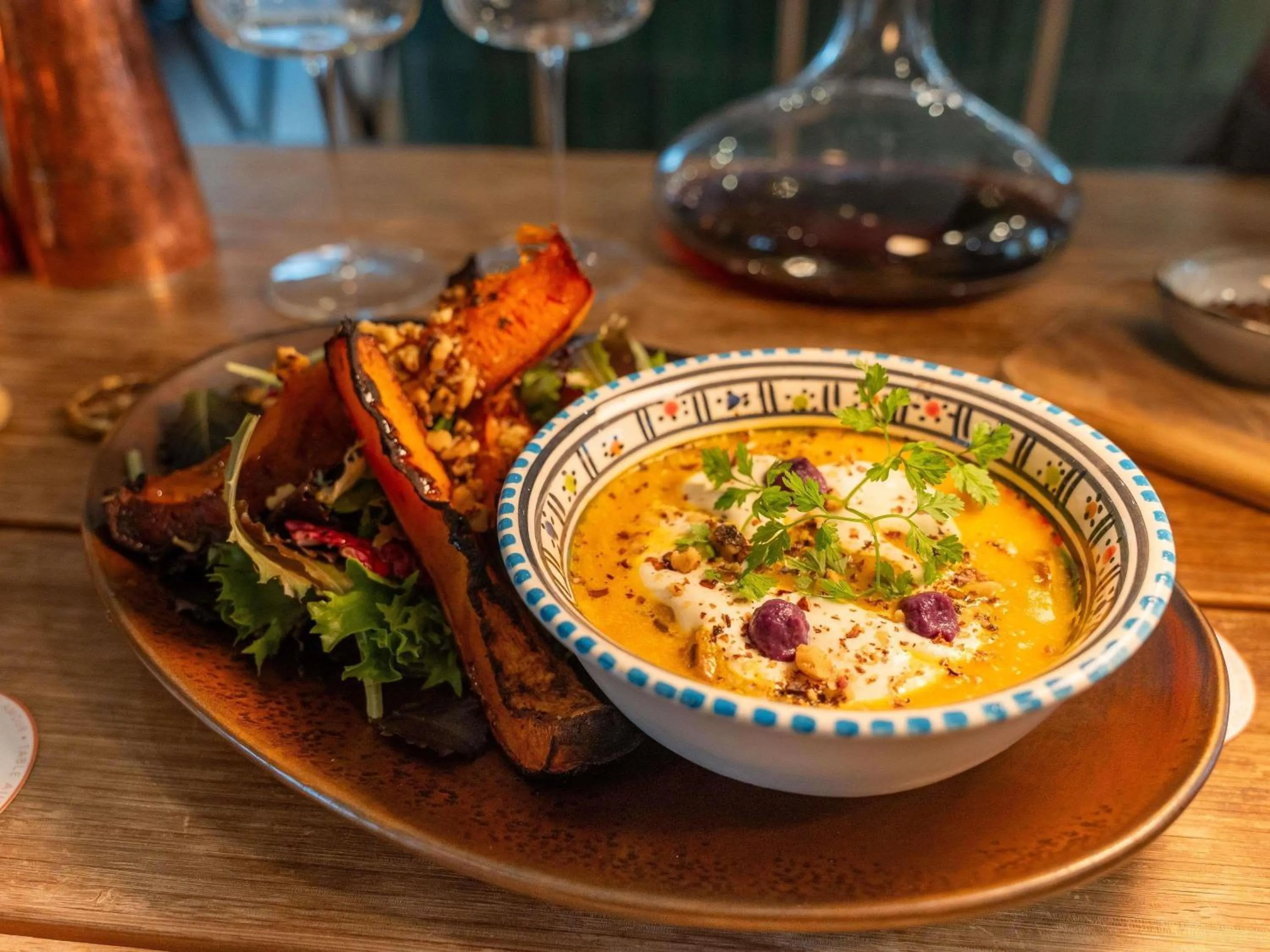 Restaurant/places to eat in ibis Marseille Centre Euromed