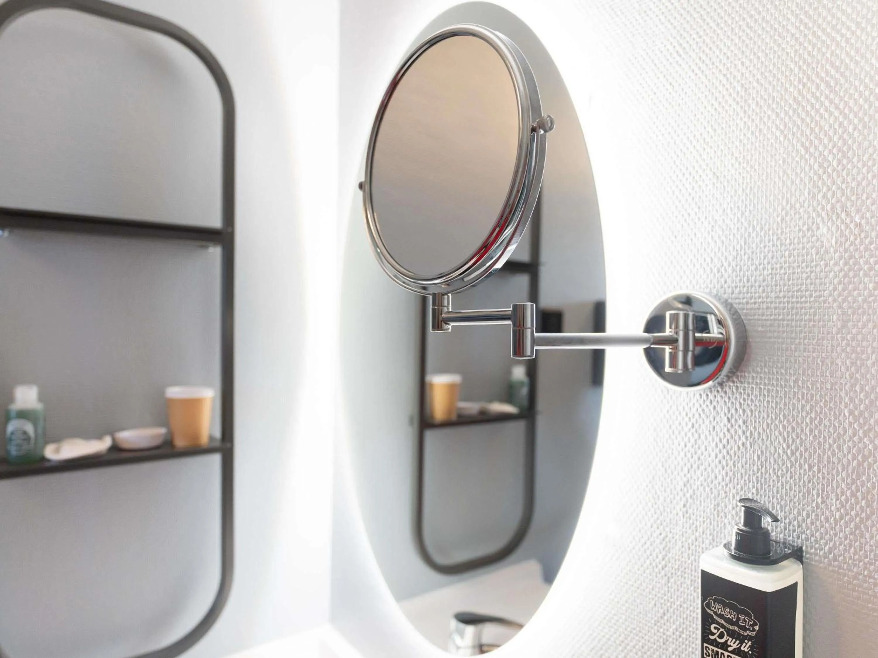 Bedroom in ibis Marseille Centre Euromed